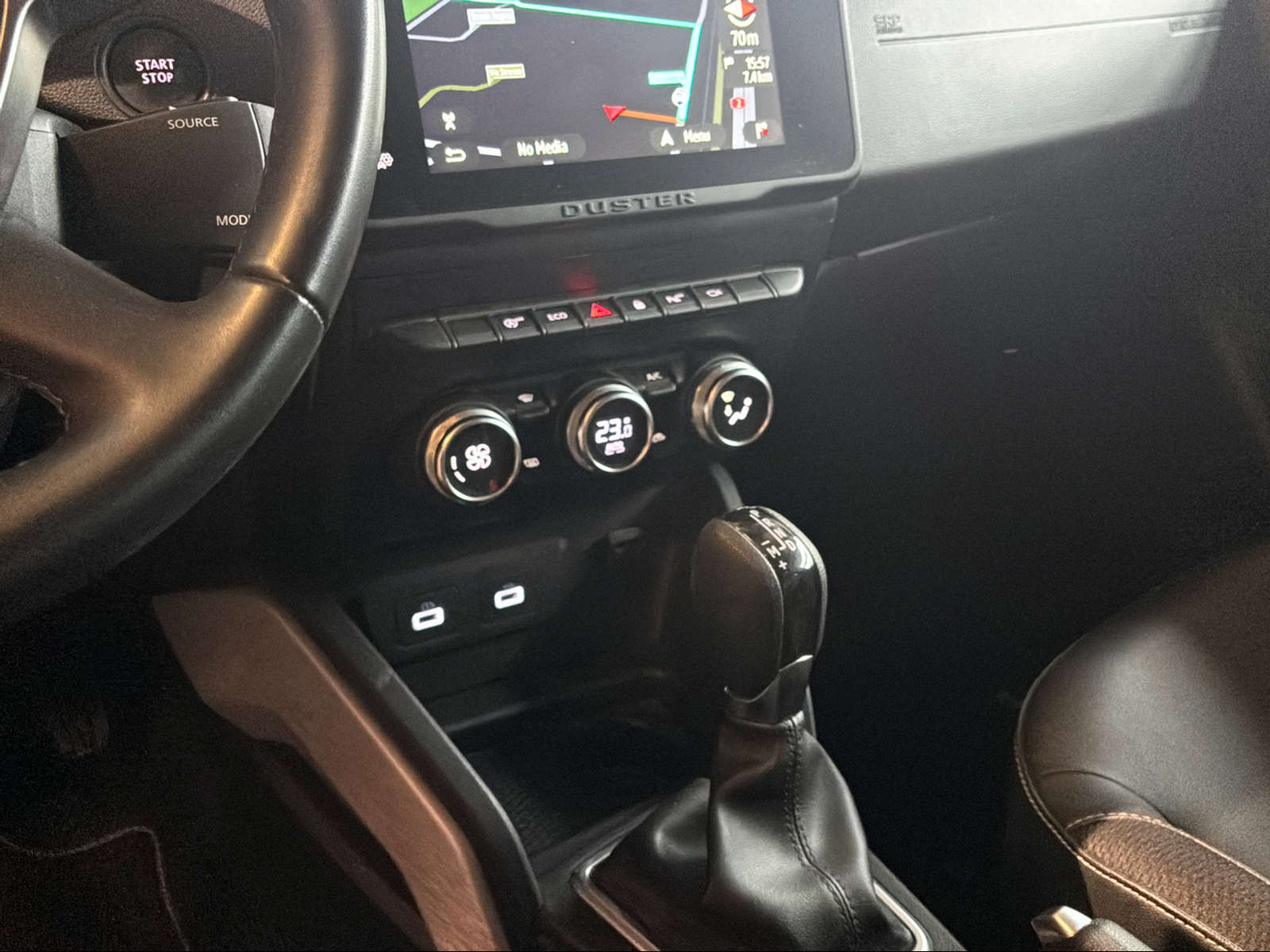 DACIA Duster TCe 150 Prestige EDC 4x2-image-12