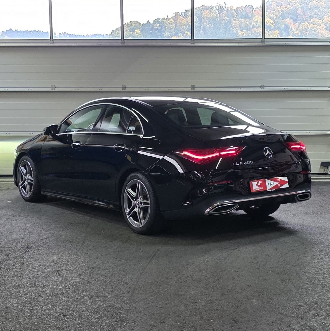 MERCEDES-BENZ CLA 200 AMG Line 7G-DCT *AHK*-image-2