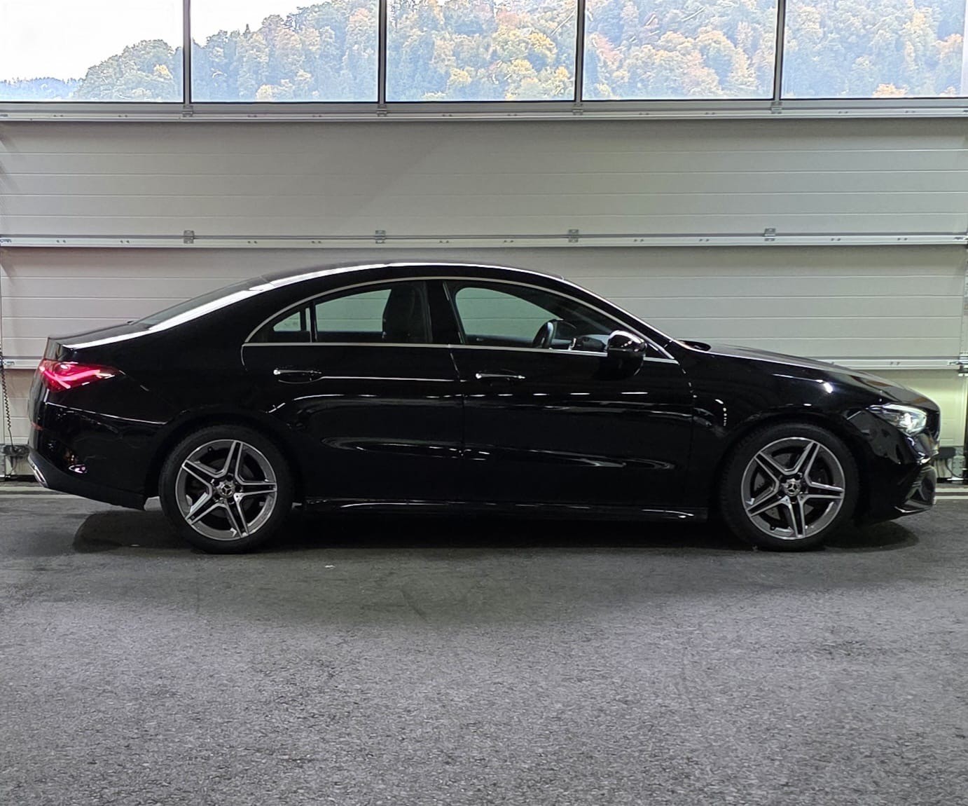 MERCEDES-BENZ CLA 200 AMG Line 7G-DCT *AHK*-image-5