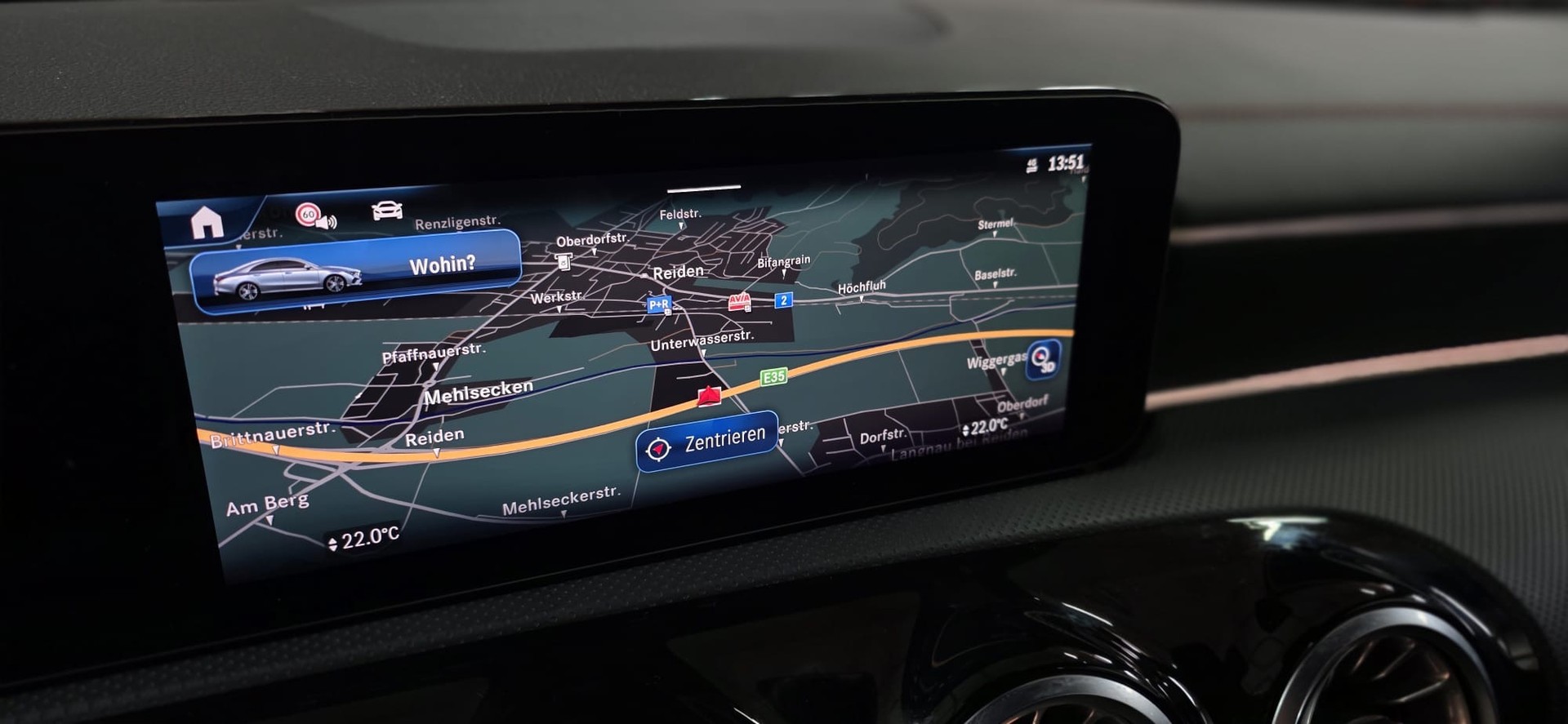 MERCEDES-BENZ CLA 200 AMG Line 7G-DCT *AHK*-image-18