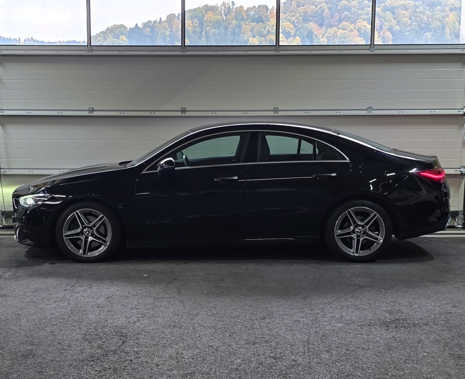 MERCEDES-BENZ CLA 200 AMG Line 7G-DCT *AHK*-image-1