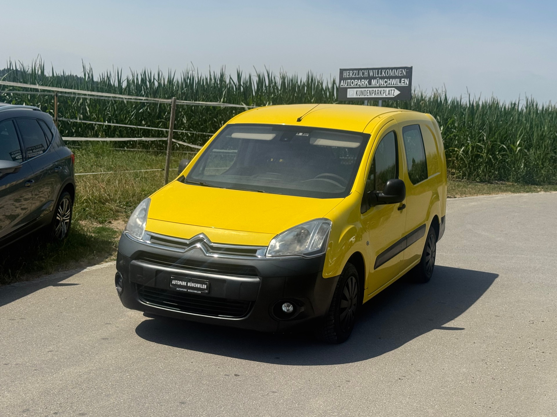 CITROEN Berlingo 1.6 e-HDi 800 Komf. A-image-0