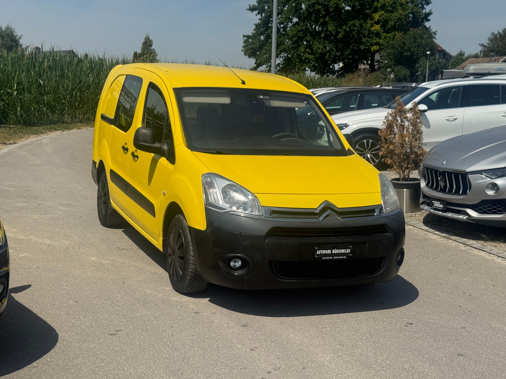 CITROEN Berlingo 1.6 e-HDi 800 Komf. A-image-1