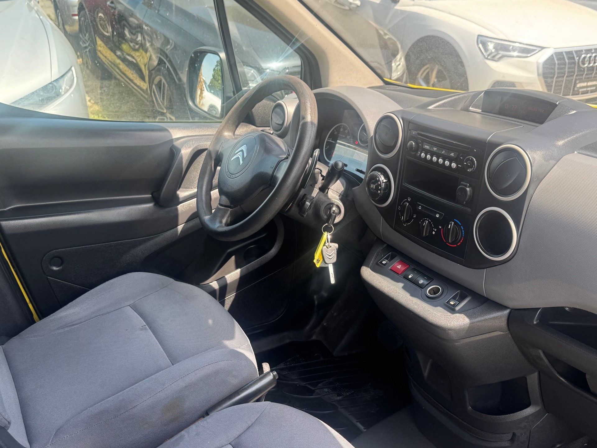 CITROEN Berlingo 1.6 e-HDi 800 Komf. A-image-6