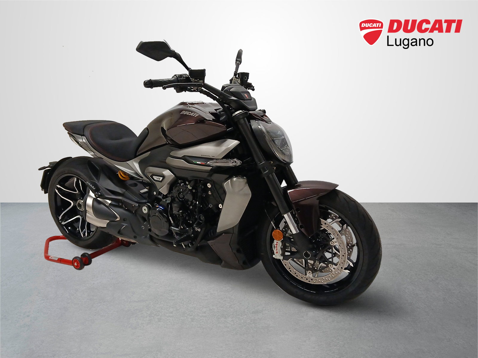 DUCATI X Diavel V4