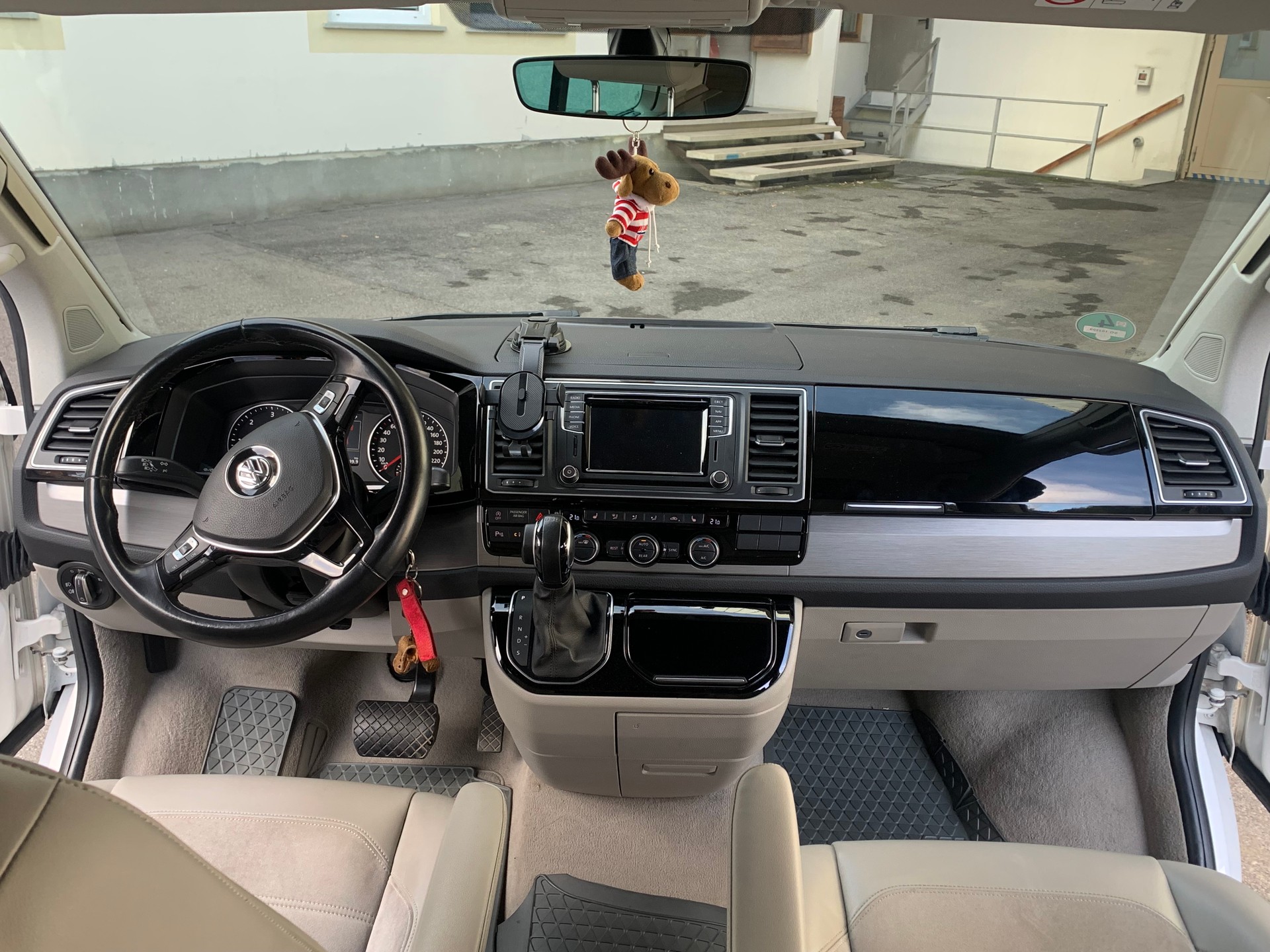 VW T6 California 2.0 TDI Ocean GREY DSG-image-3