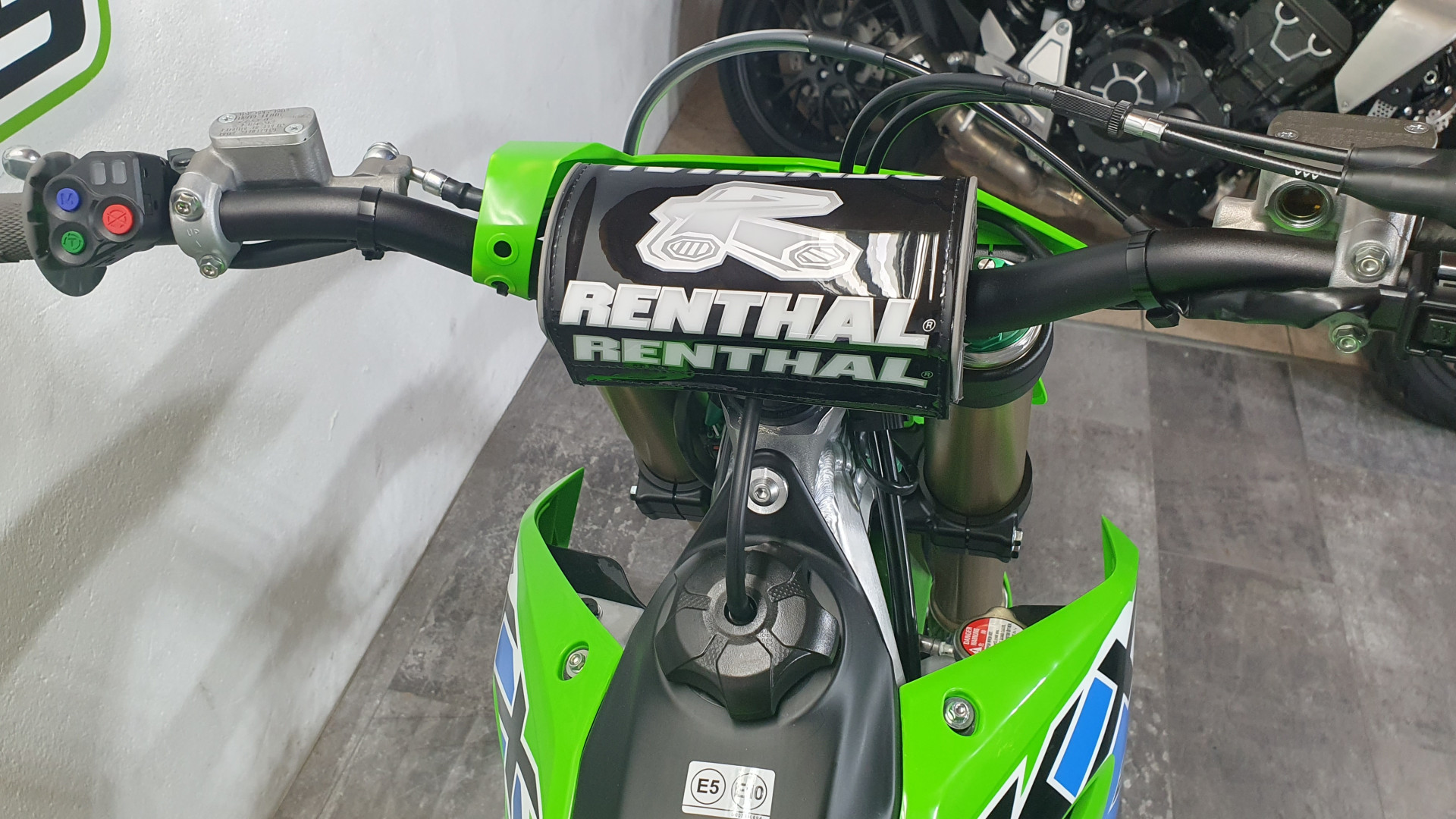 KAWASAKI KX 450-image-4