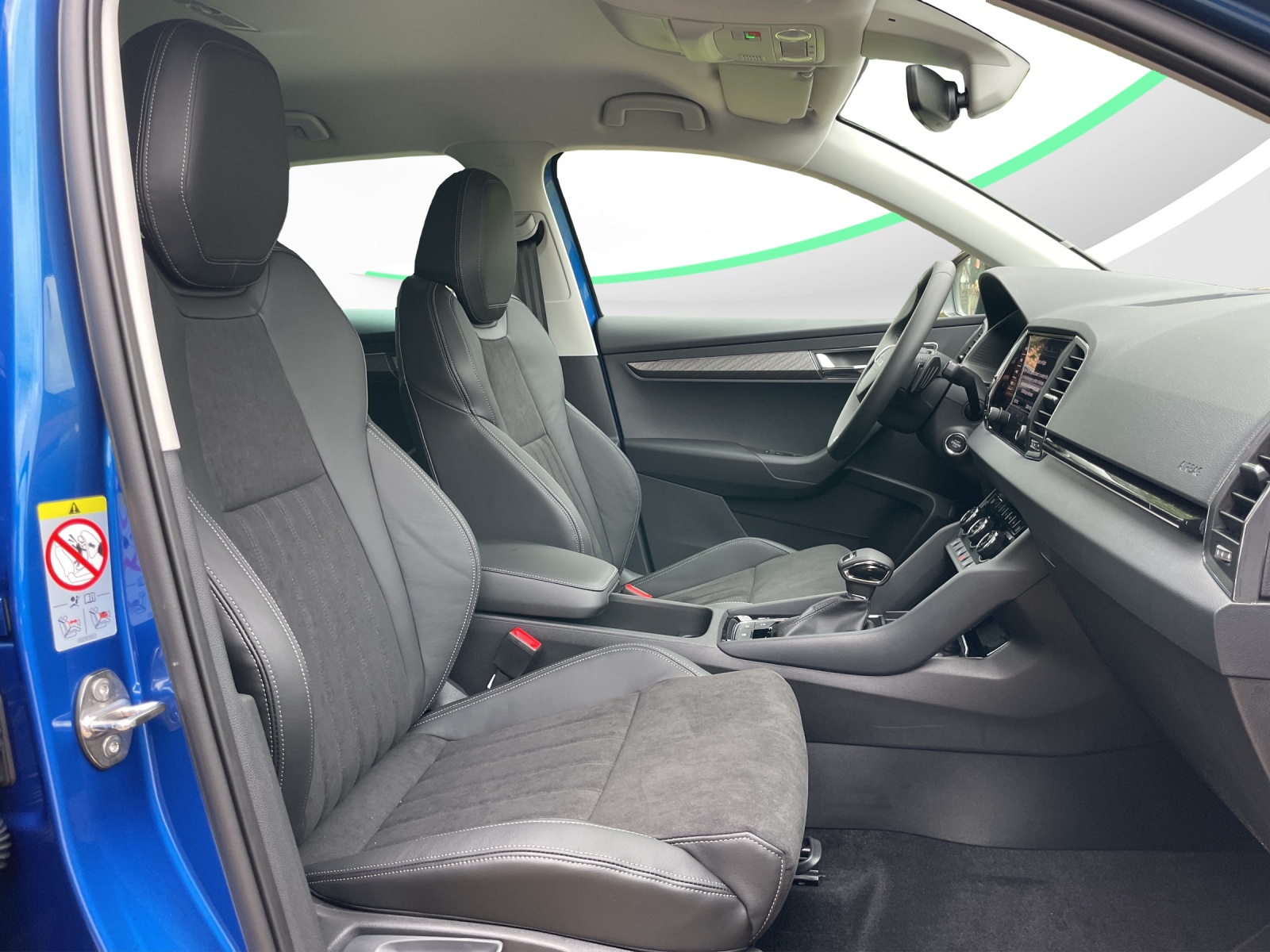 SKODA Karoq 1.5 TSI Dynamic DSG-image-12