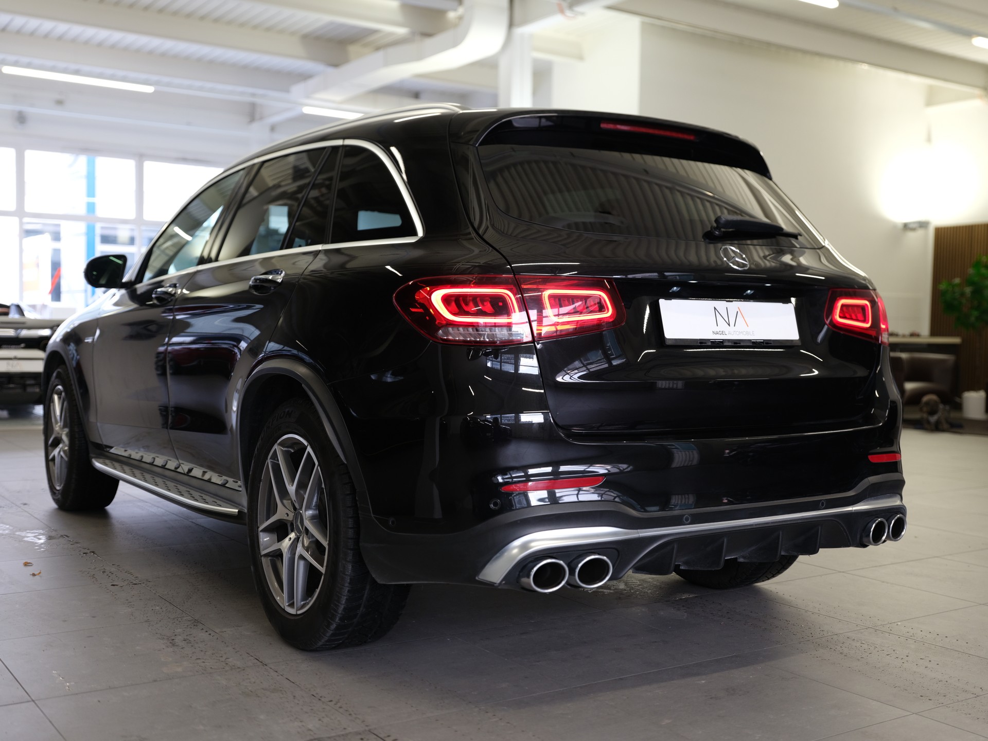 MERCEDES-BENZ GLC 43 AMG 4Matic 9G-Tronic-image-4