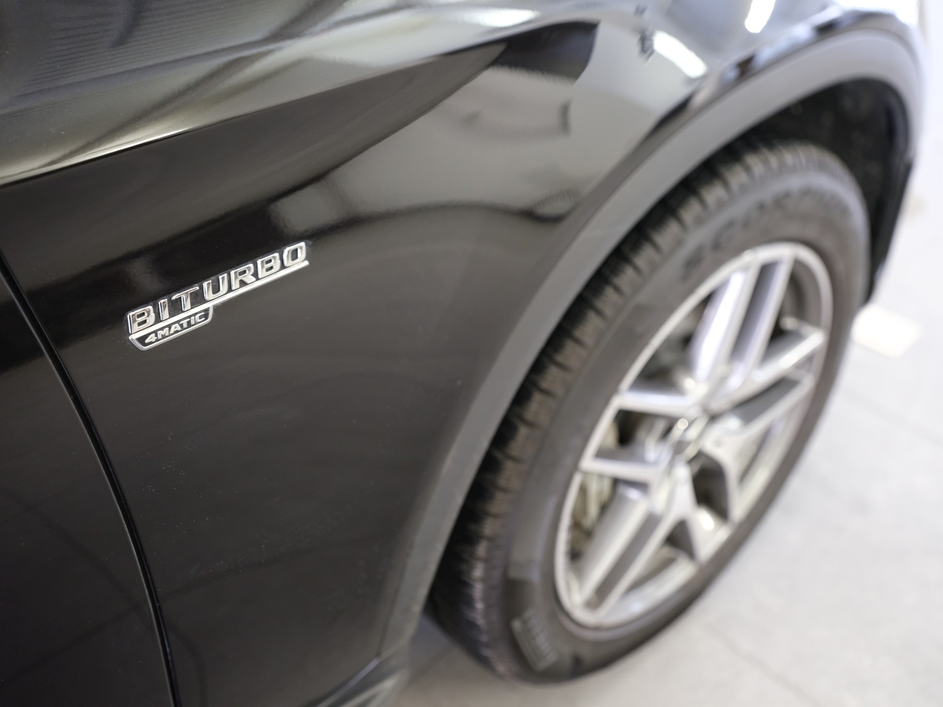 MERCEDES-BENZ GLC 43 AMG 4Matic 9G-Tronic-image-9