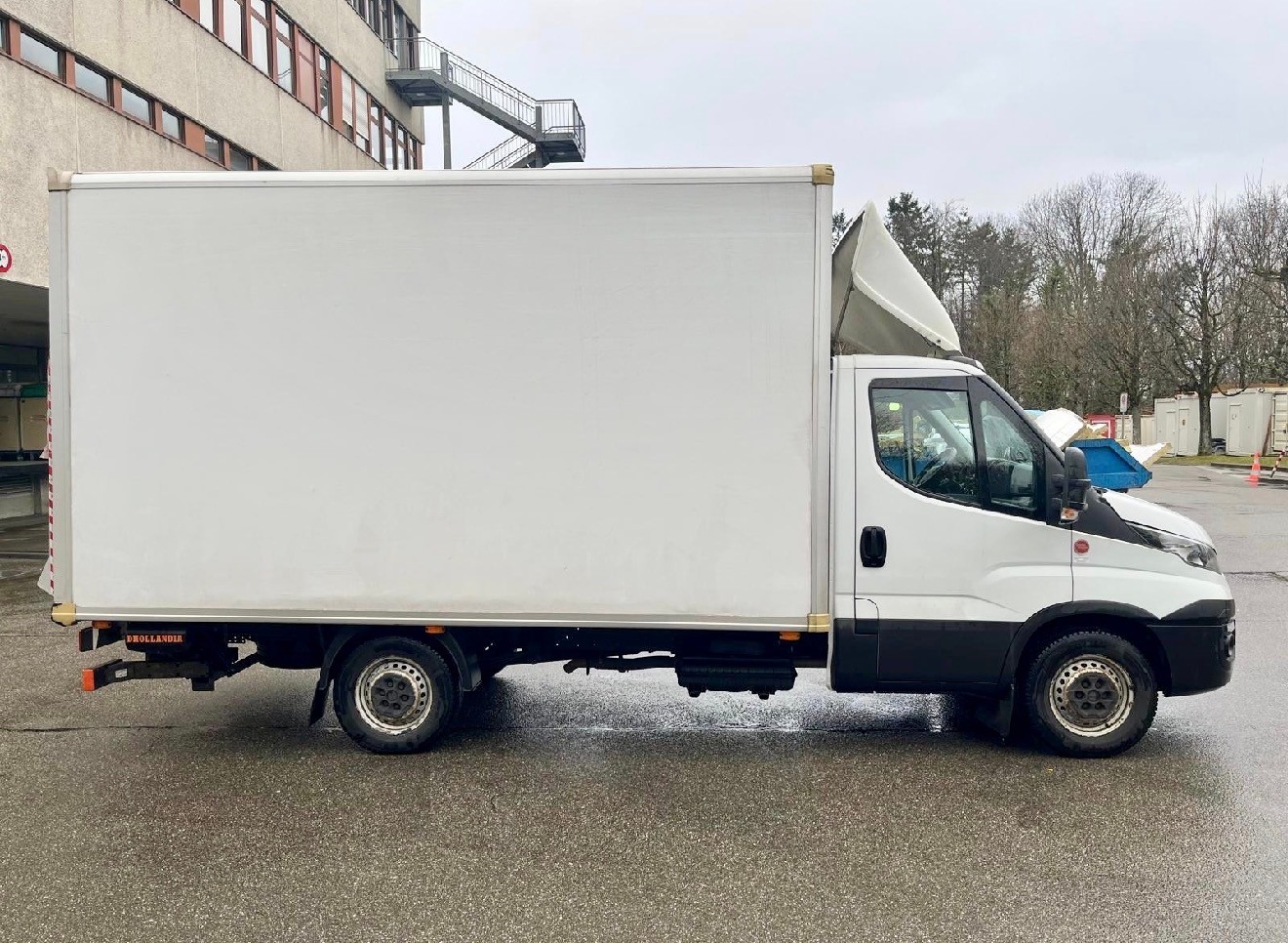 IVECO 35 S 18 Automatik, 180 PS, Koffer mit Hebebühne, AHK 3.5 T-showroom-element-2
