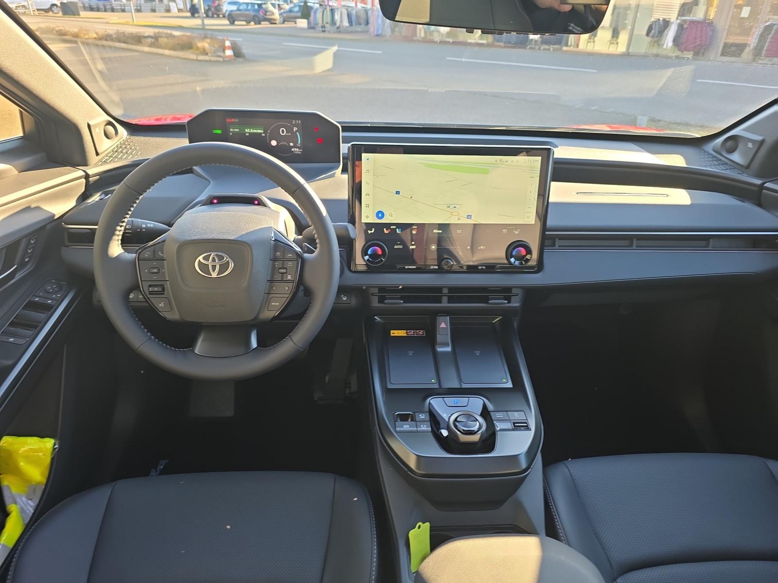 TOYOTA bZ4X Premium AWD-image-11