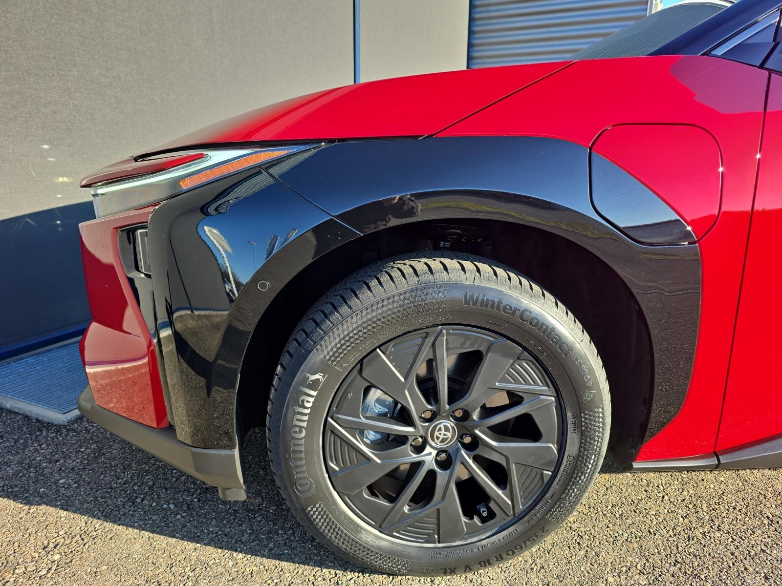 TOYOTA bZ4X Premium AWD-image-8