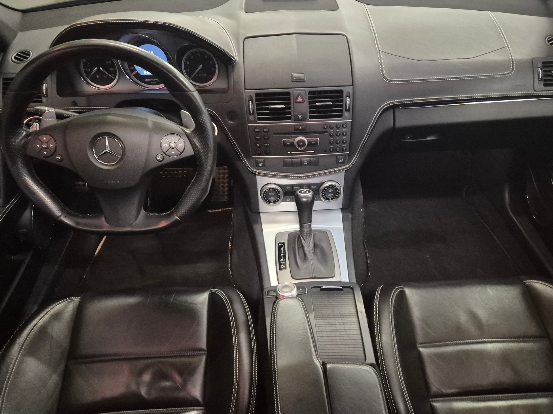 MERCEDES-BENZ C 63 AMG Avantgarde 7G-Tronic - Swiss Edition-image-19