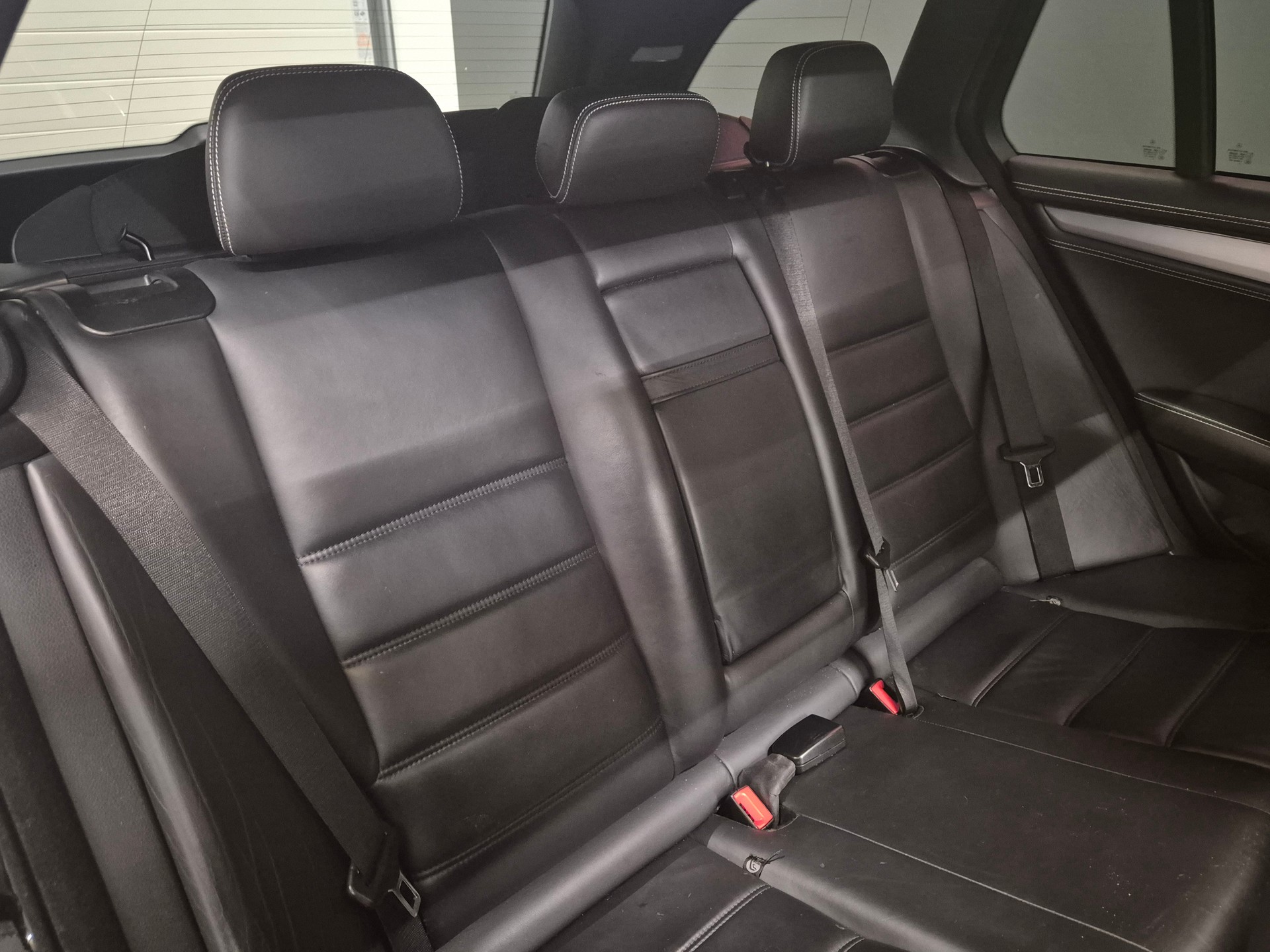 MERCEDES-BENZ C 63 AMG Avantgarde 7G-Tronic - Swiss Edition-image-16