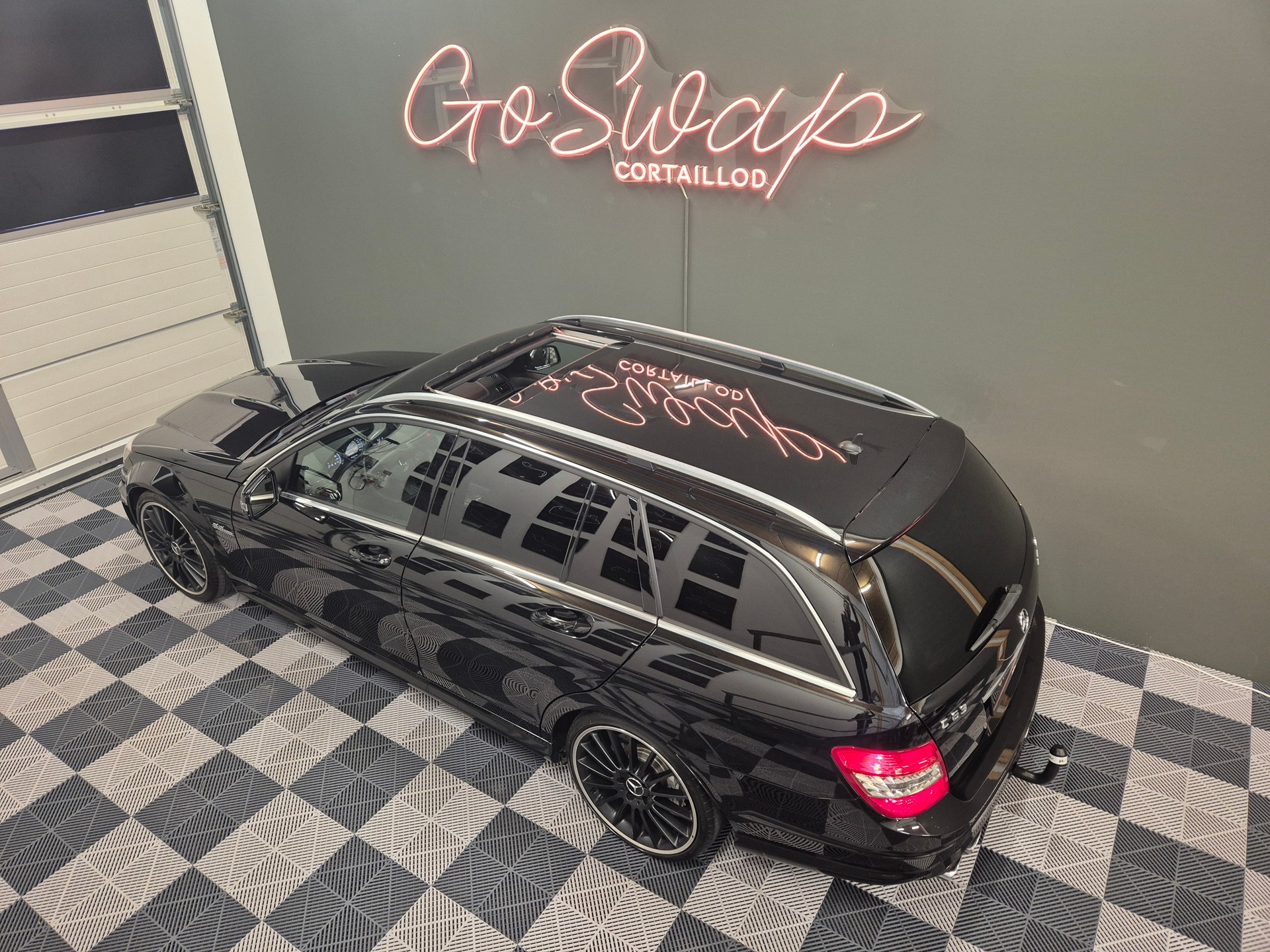 MERCEDES-BENZ C 63 AMG Avantgarde 7G-Tronic - Swiss Edition-image-4