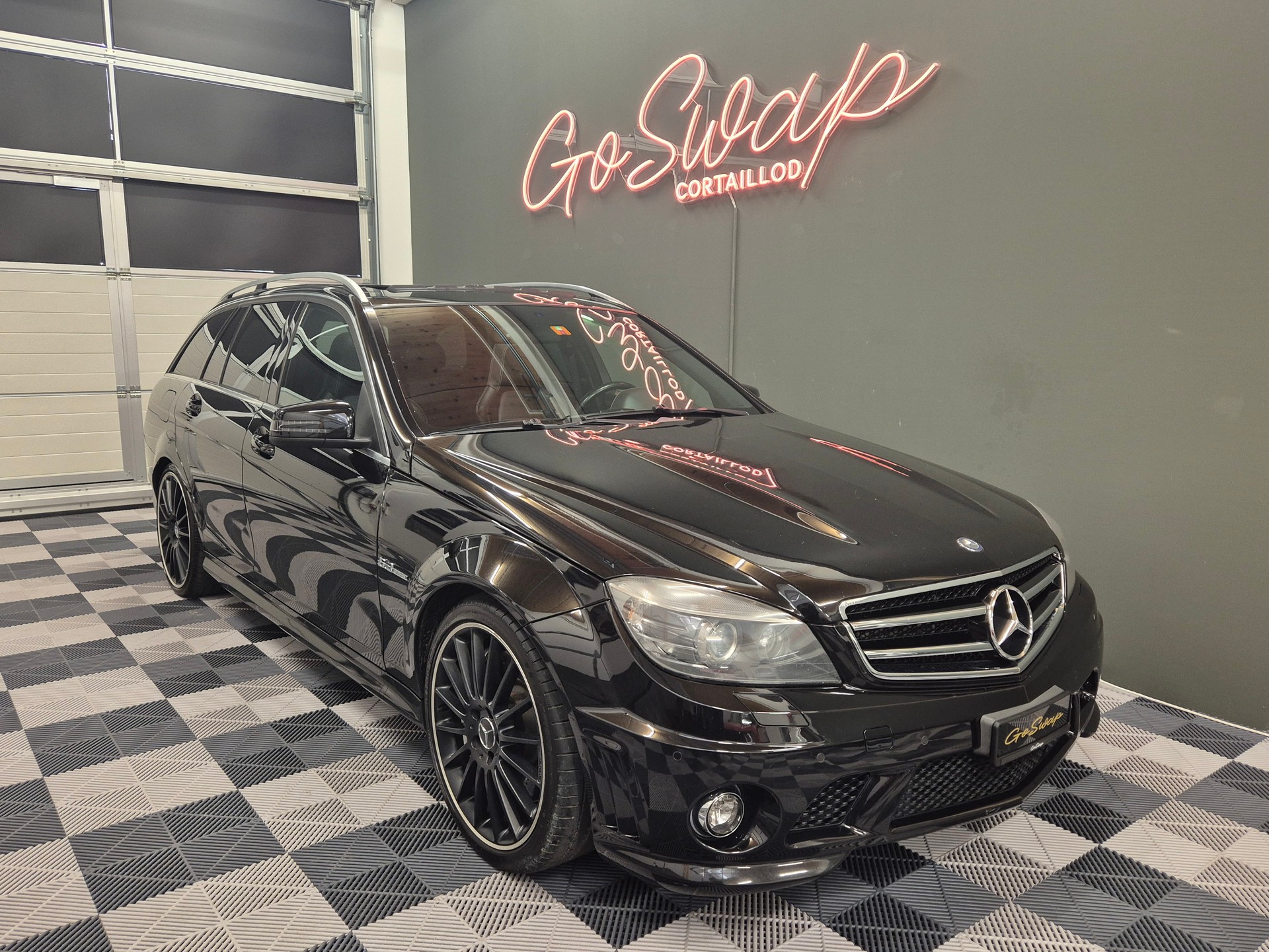 MERCEDES-BENZ C 63 AMG Avantgarde 7G-Tronic - Swiss Edition-image-5