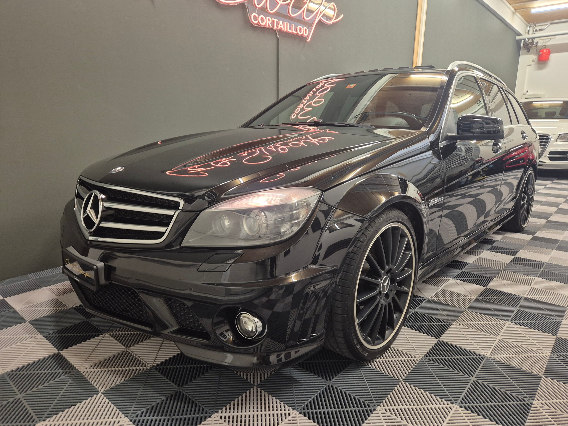 MERCEDES-BENZ C 63 AMG Avantgarde 7G-Tronic - Swiss Edition-image-2