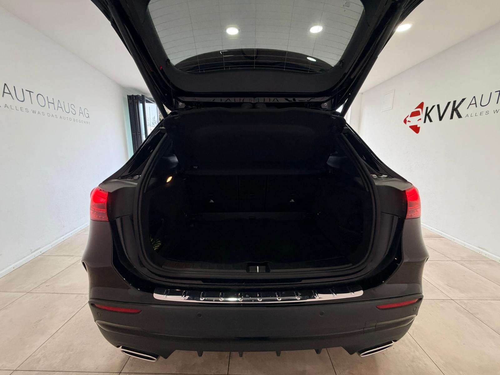MERCEDES-BENZ GLA 200d AMG Line 8G-DCT-image-6