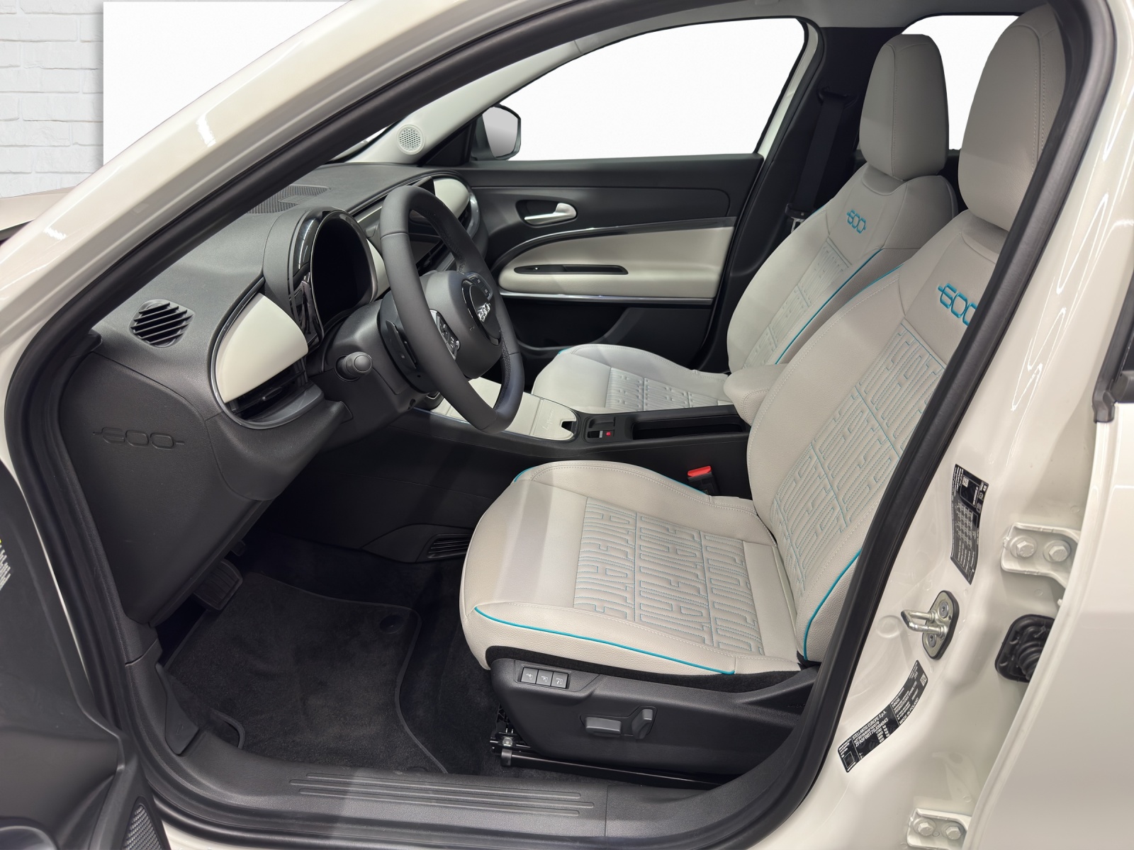 FIAT 600 1.2 Hybrid La Prima-image-6