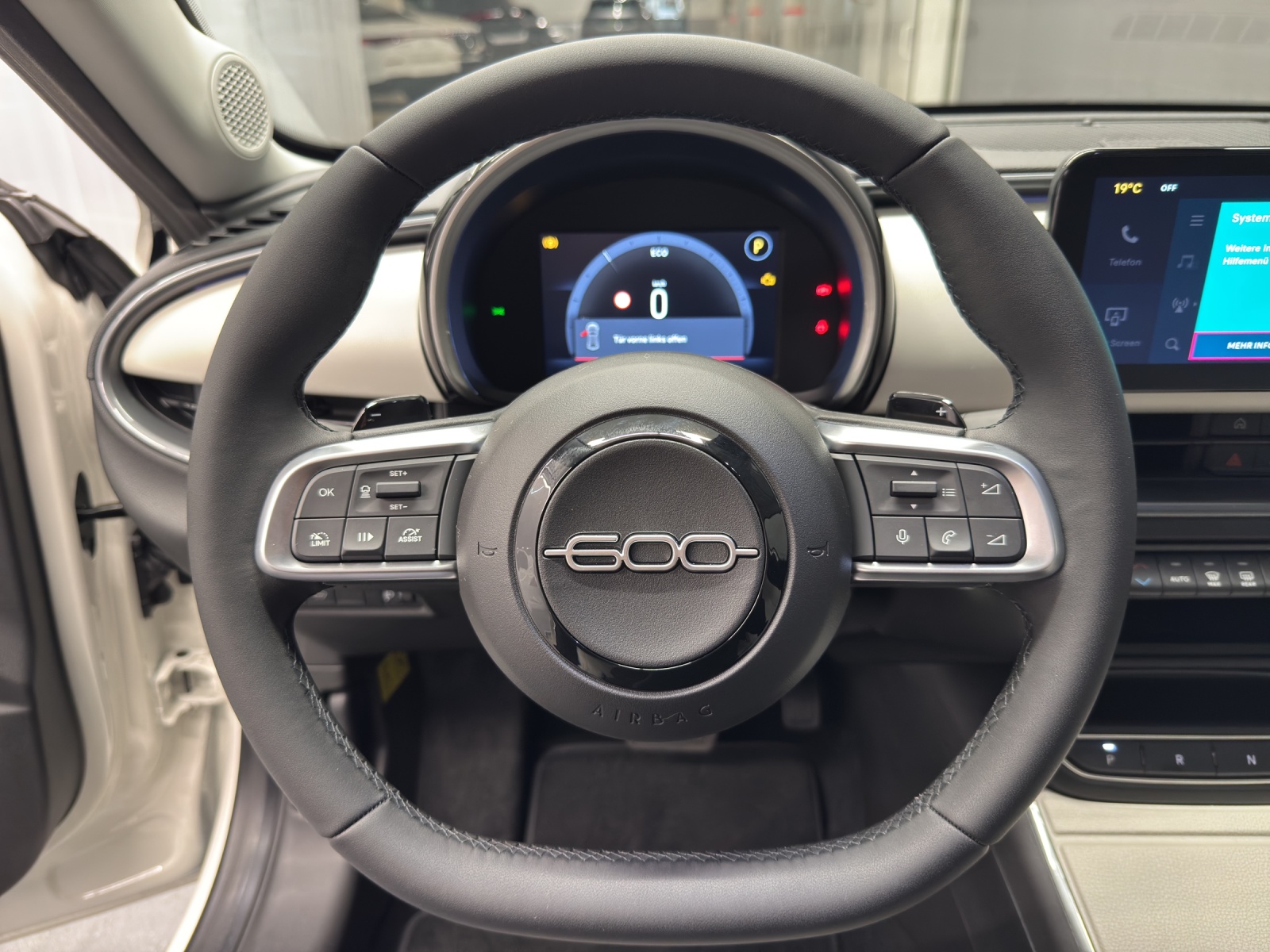 FIAT 600 1.2 Hybrid La Prima-image-15