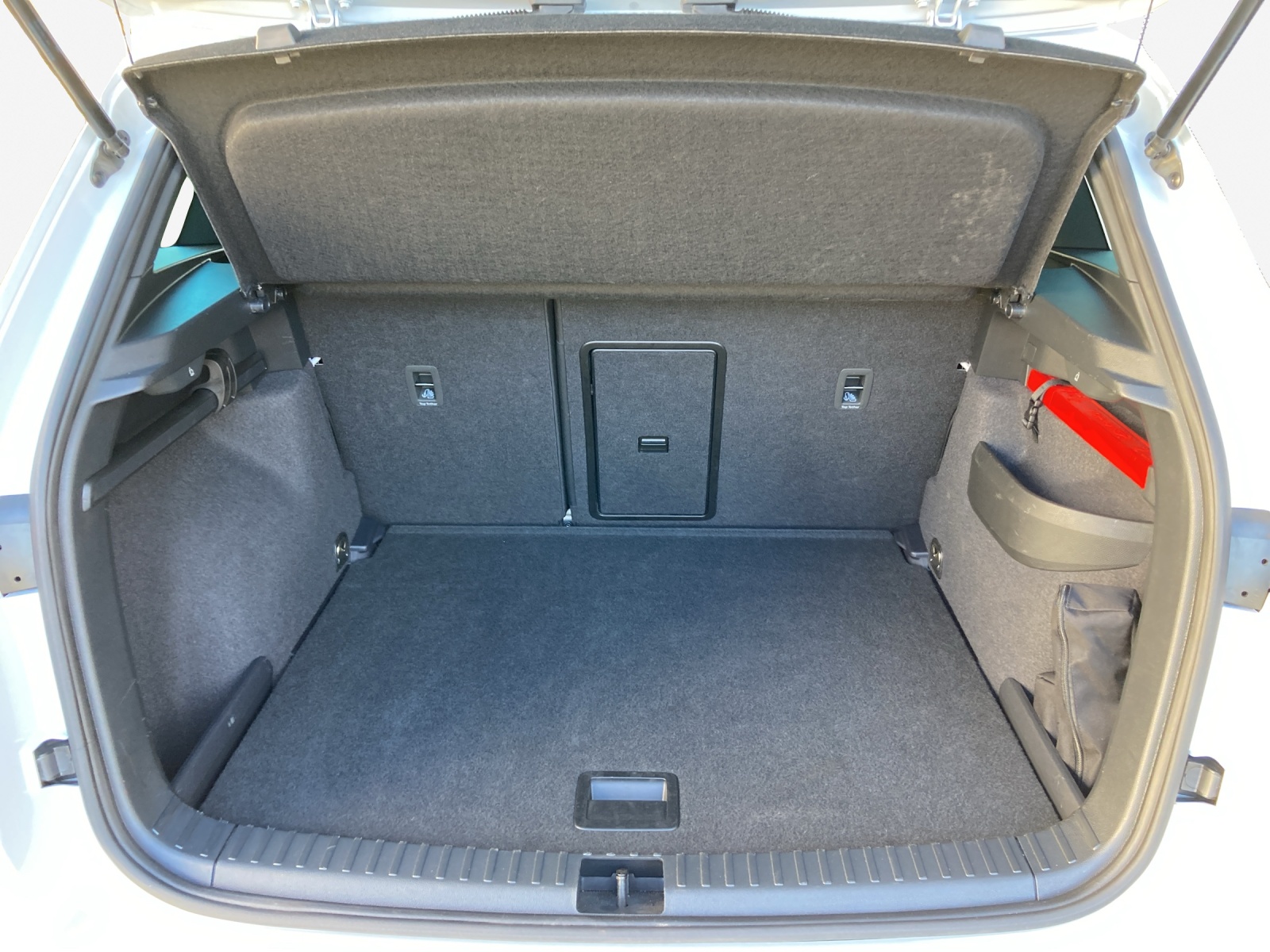 SKODA Karoq 2.0 TSI SportLine 4x4 DSG-image-12