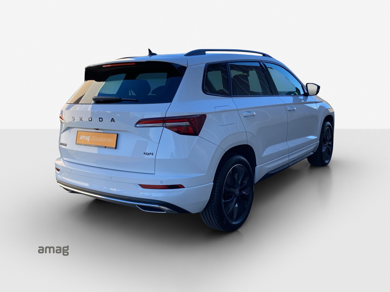 SKODA Karoq 2.0 TSI SportLine 4x4 DSG-image-4