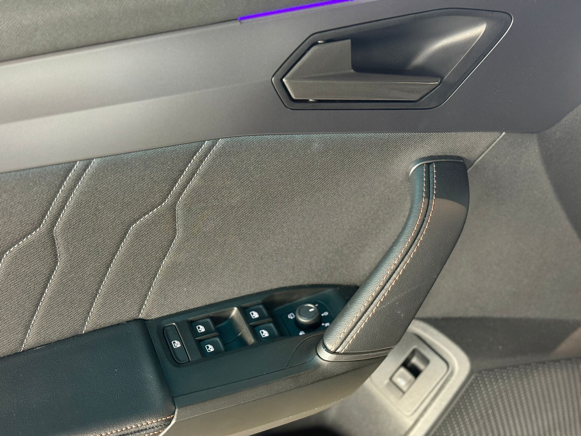 CUPRA Formentor 1.5 TSI DSG-image-18