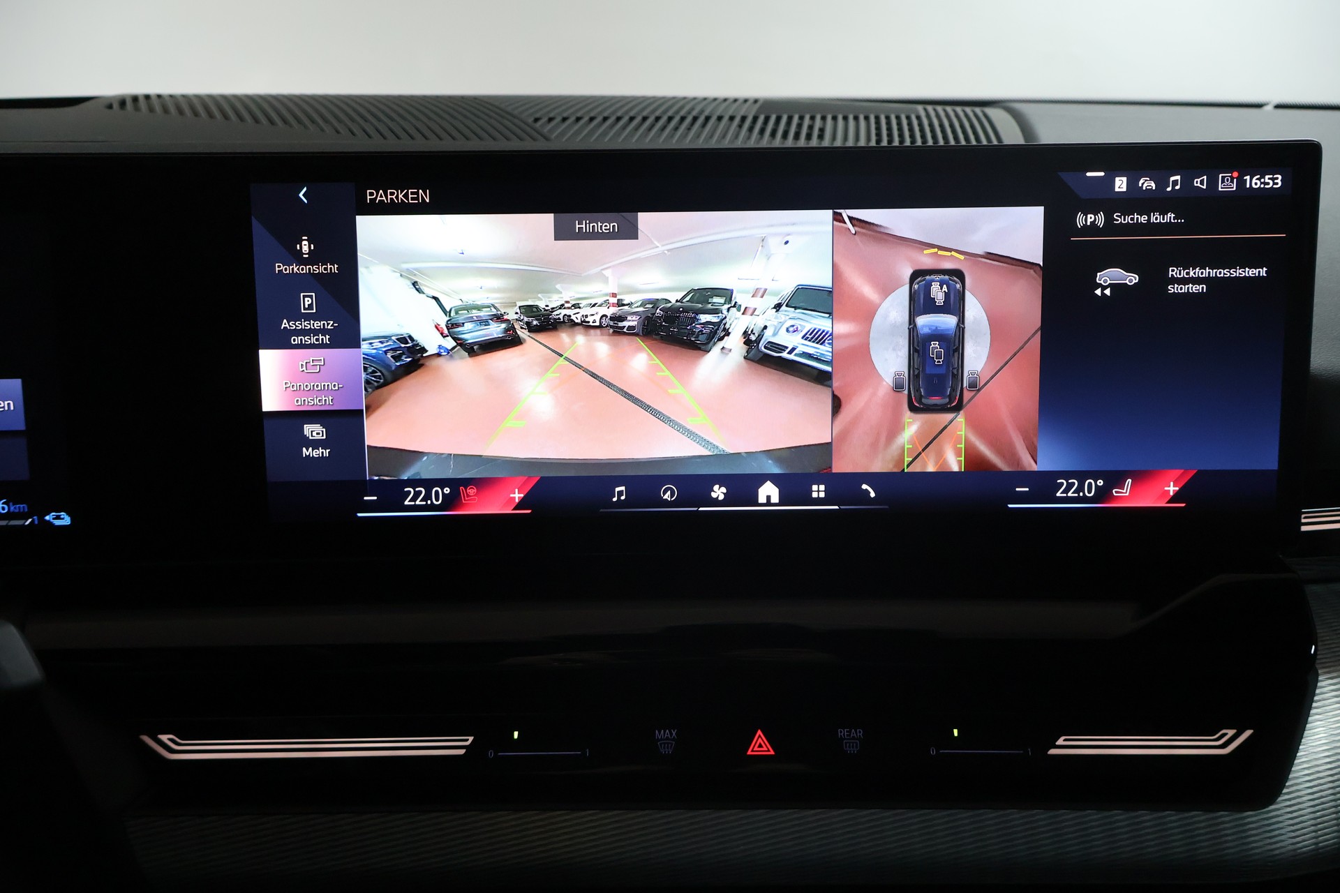 BMW 530e xDrive Touring M Sport Steptronic-image-11