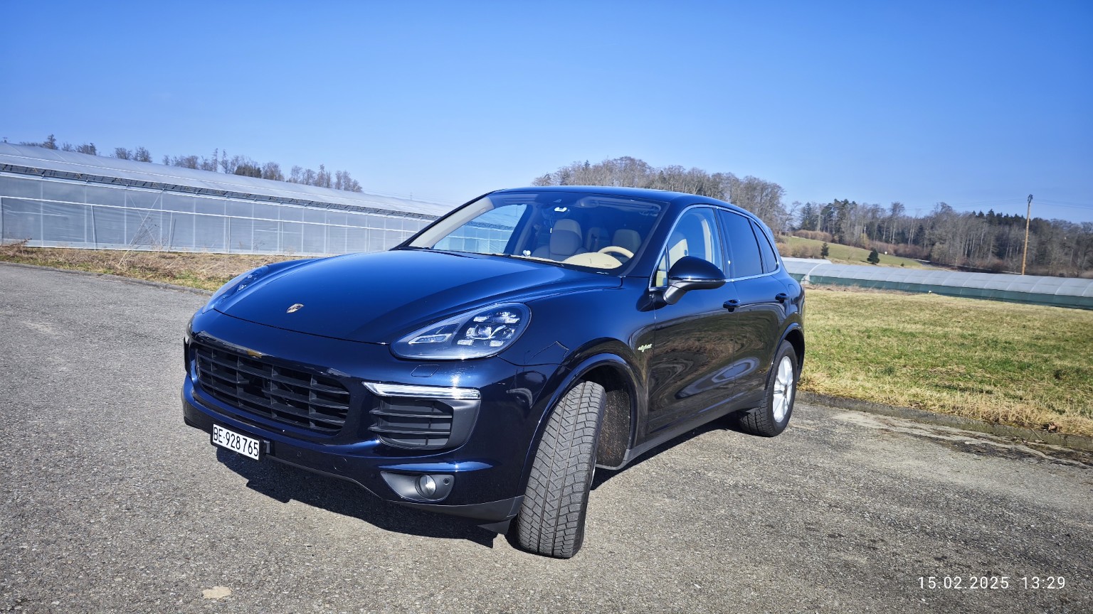 PORSCHE Cayenne S E-Hybrid-image-1