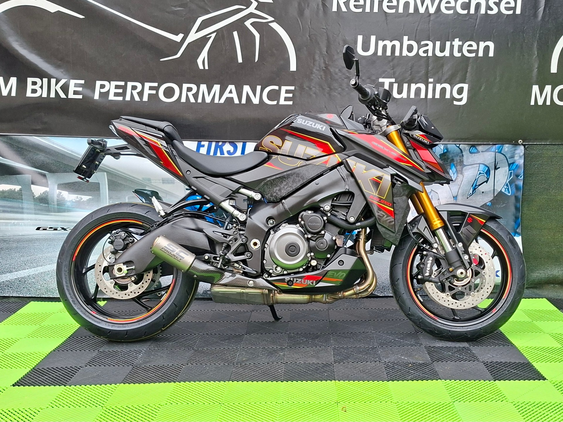 SUZUKI GSX-S 1000 EVO-showroom-element-1
