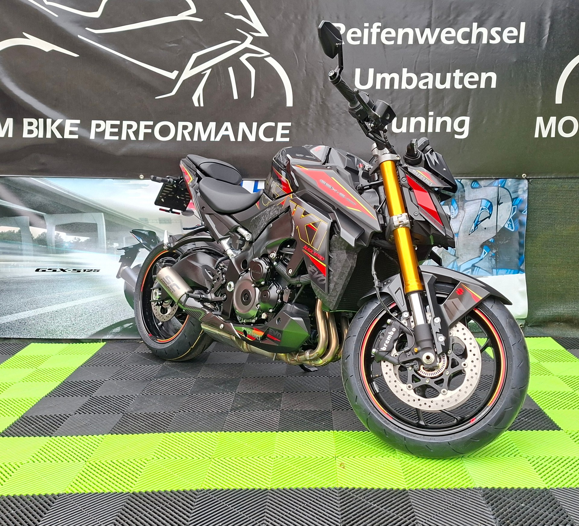 SUZUKI GSX-S 1000 EVO-showroom-element-2