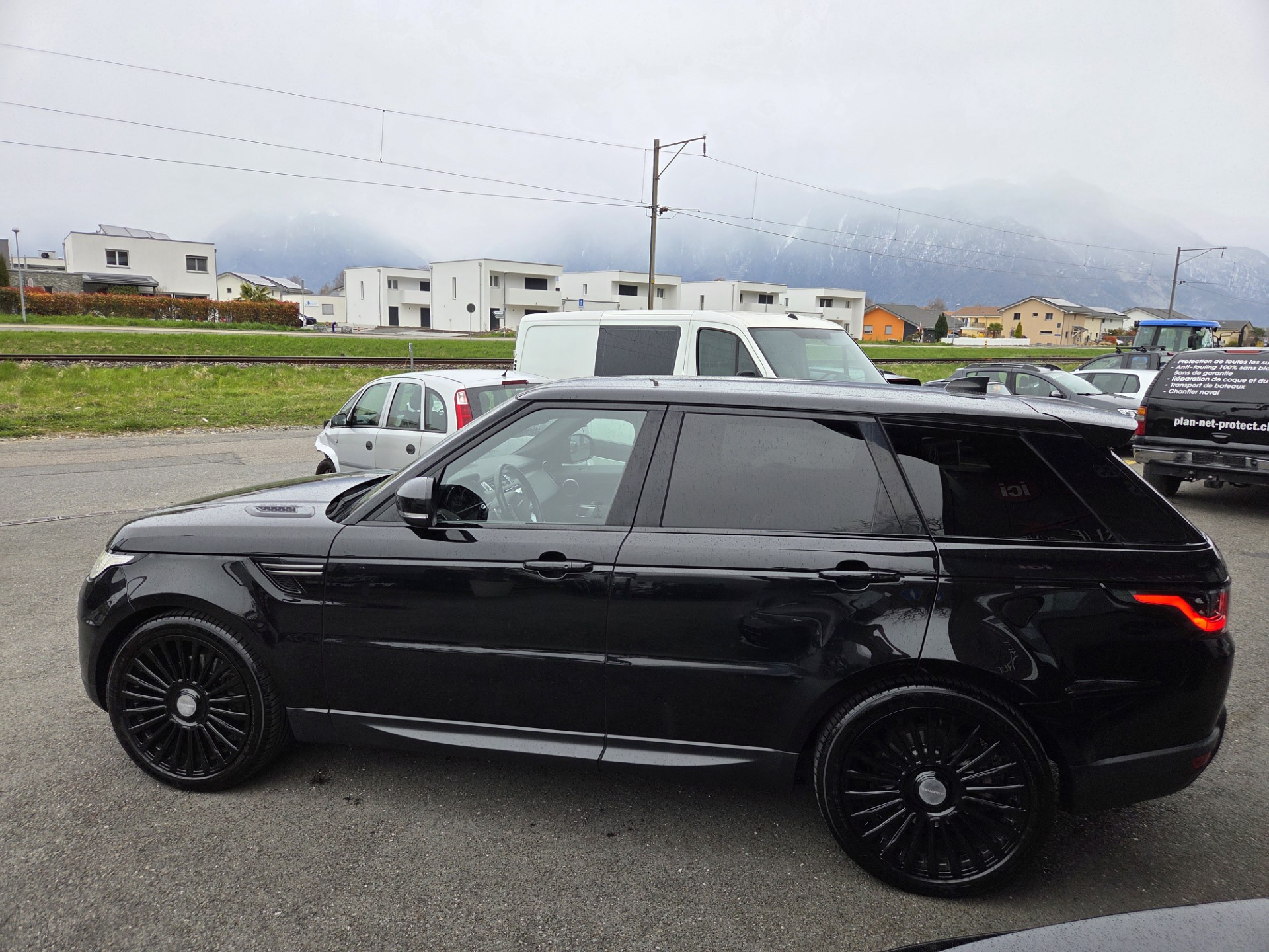 LAND ROVER Range Rover Sport 2.0SD4 S Automatic-image-5