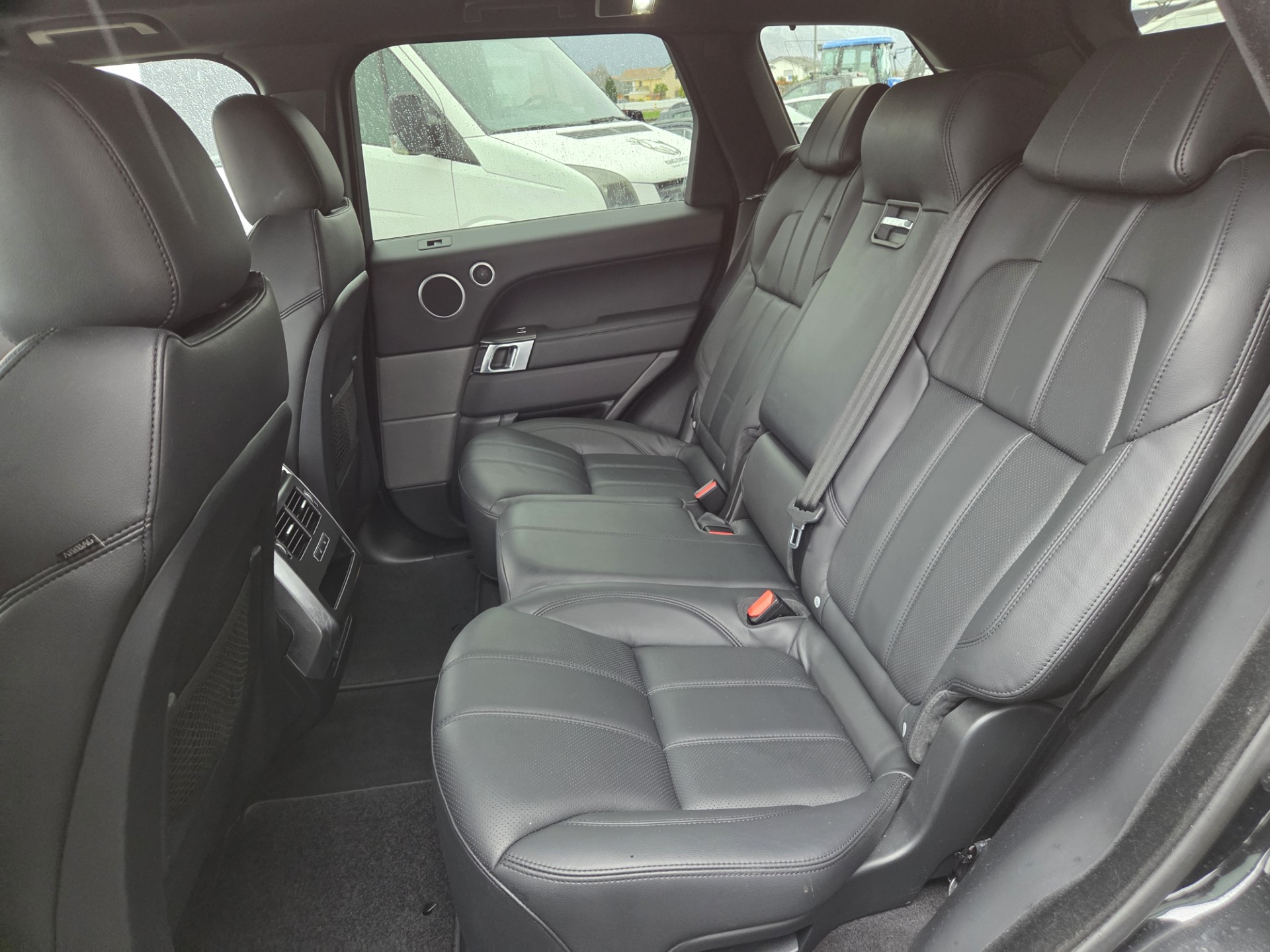 LAND ROVER Range Rover Sport 2.0SD4 S Automatic-image-16