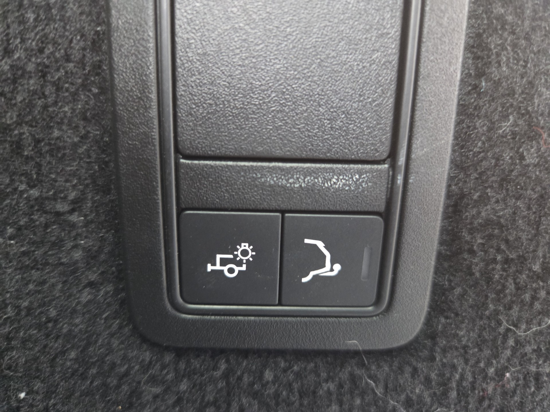 LAND ROVER Range Rover Sport 2.0SD4 S Automatic-image-12