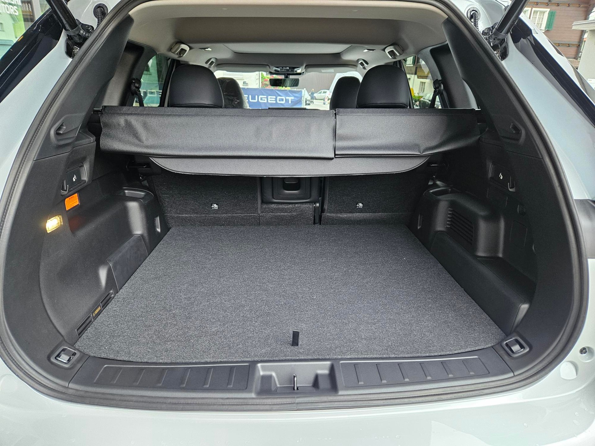 MITSUBISHI Outlander 2.4 PHEV Instyle 4x4-image-8