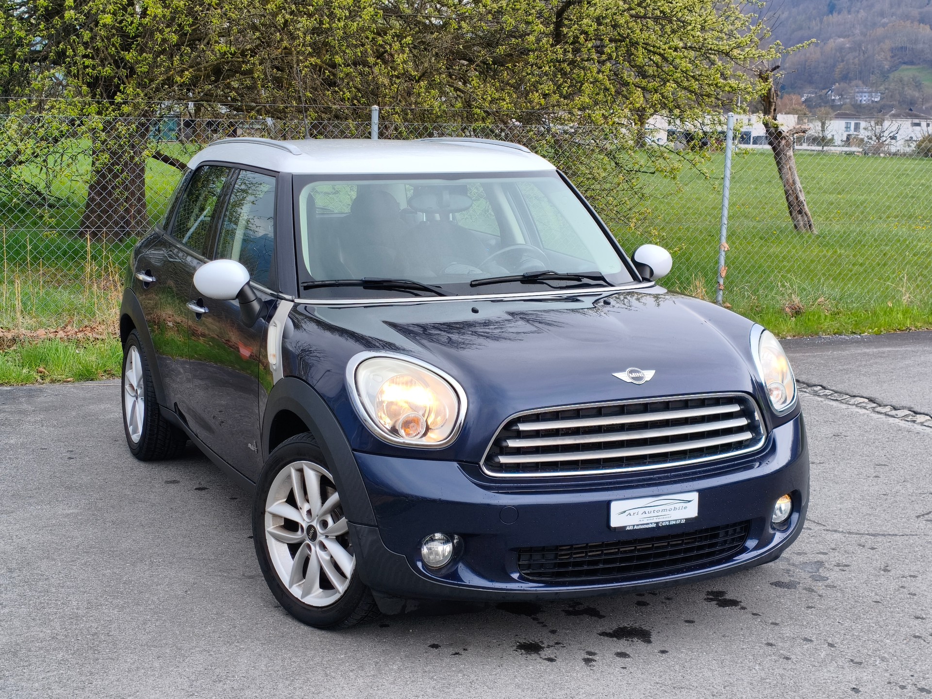 MINI Countryman Cooper D ALL4-image-3