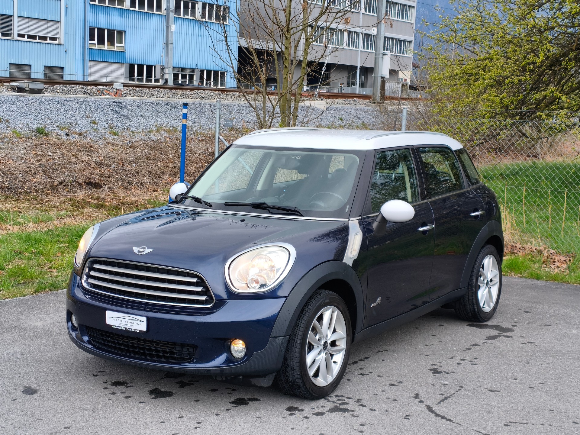 MINI Countryman Cooper D ALL4-image-10