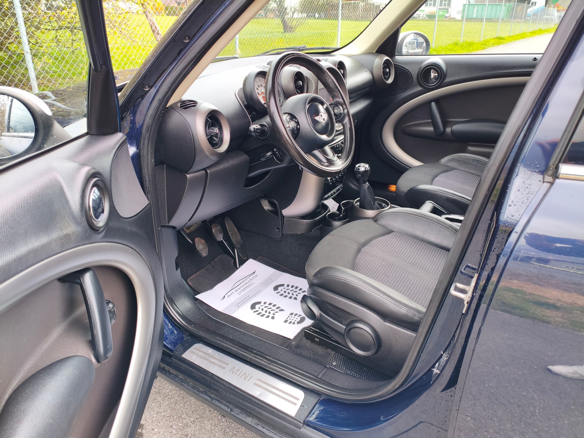 MINI Countryman Cooper D ALL4-image-12