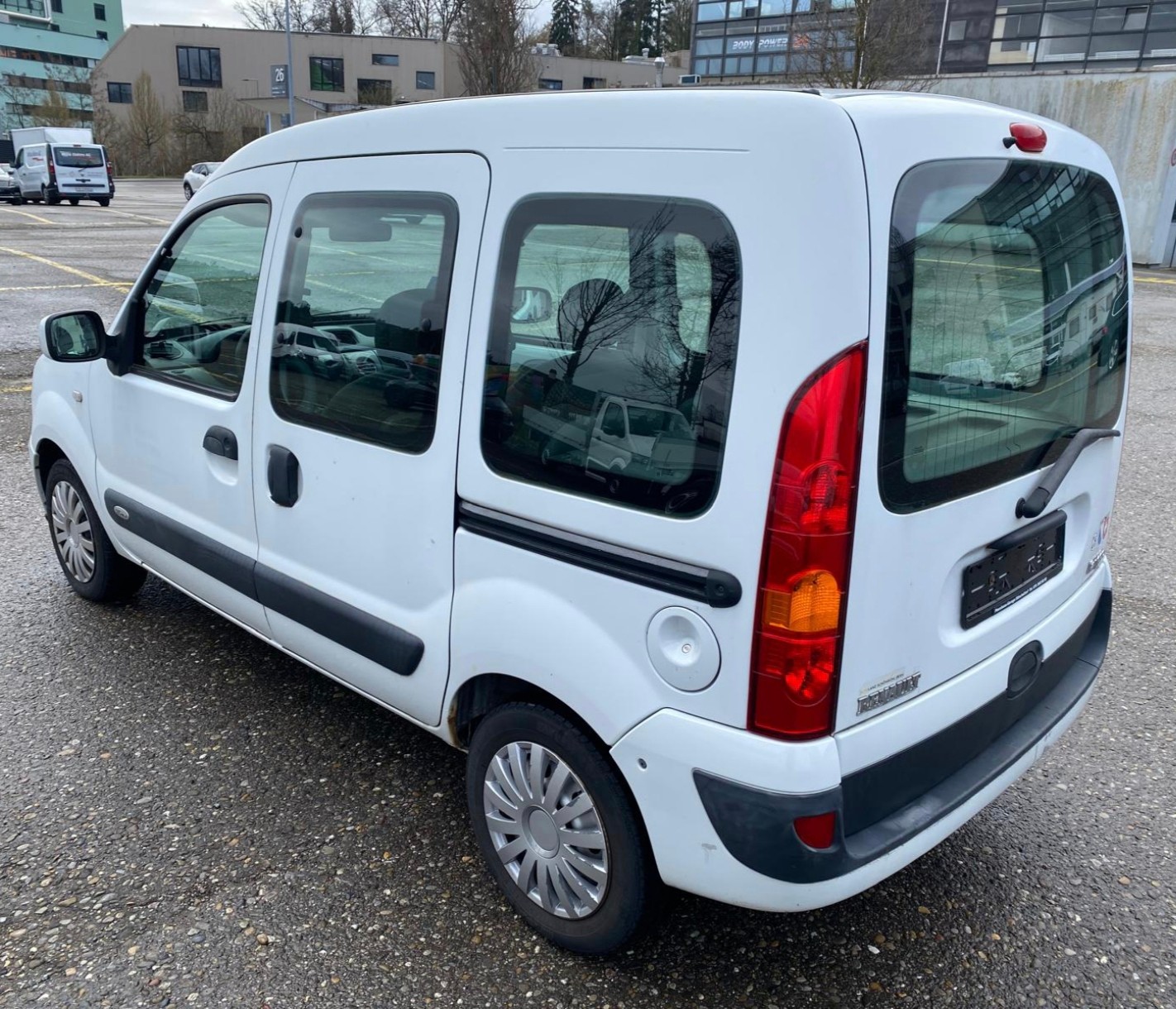 RENAULT Kangoo 1.6 16V Expression-image-3