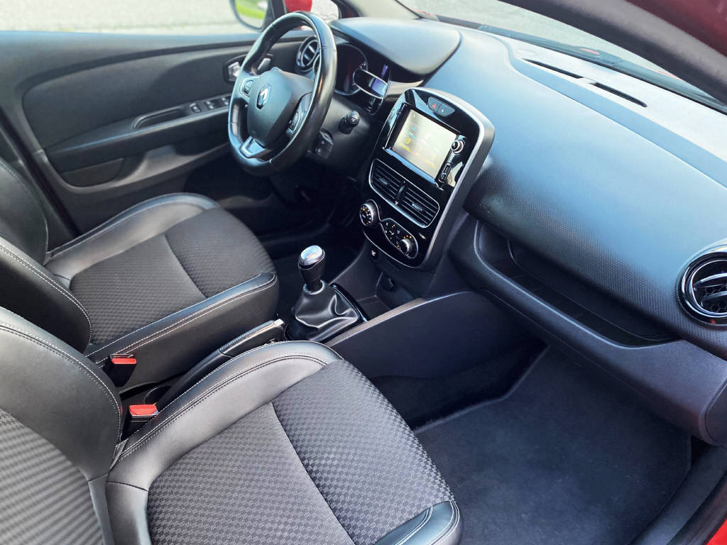 RENAULT Clio 0.9 TCe Intens S/S-image-9