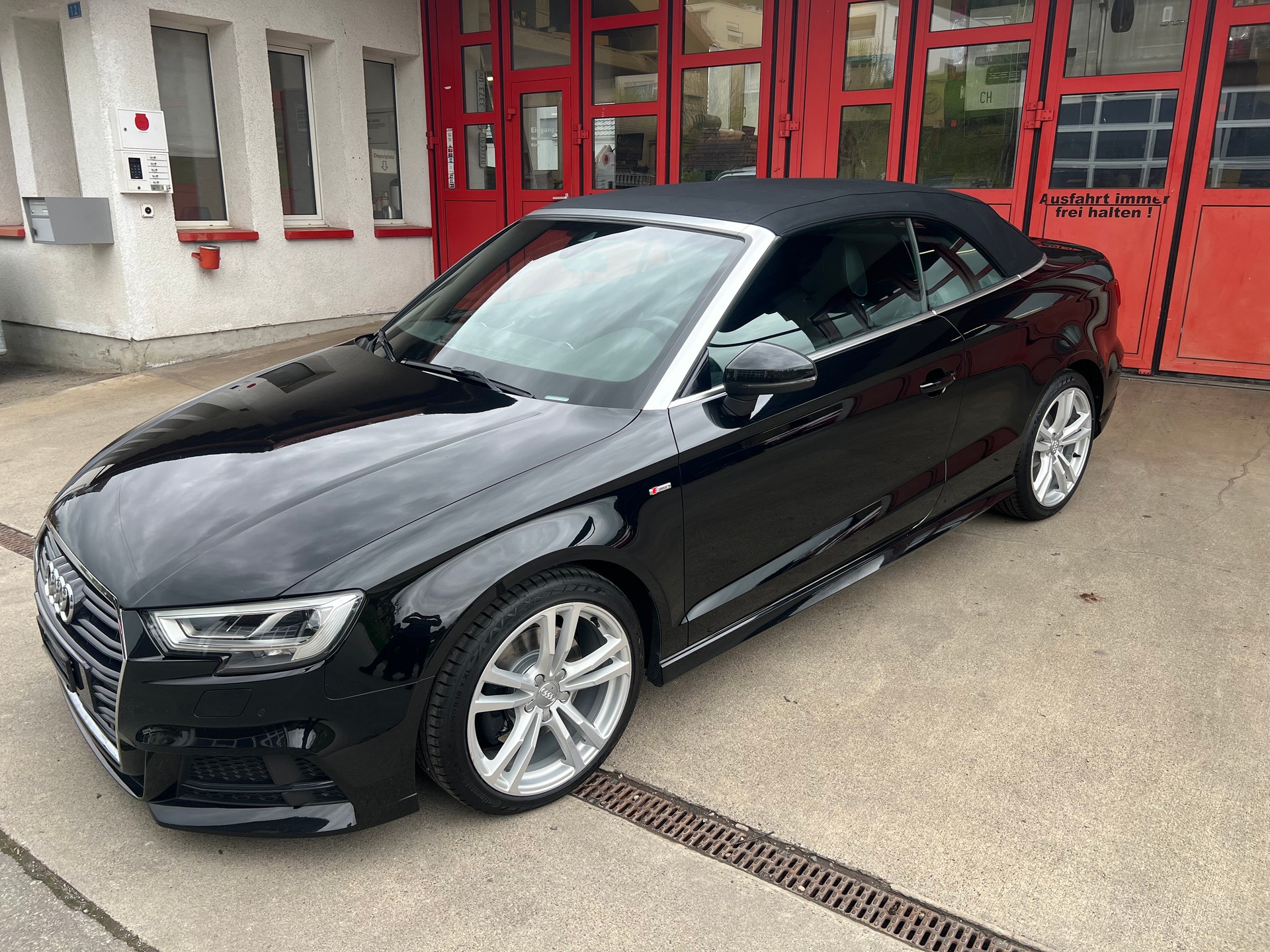 AUDI A3 Cabriolet 1.4 TFSI Sport S-tronic-image-15