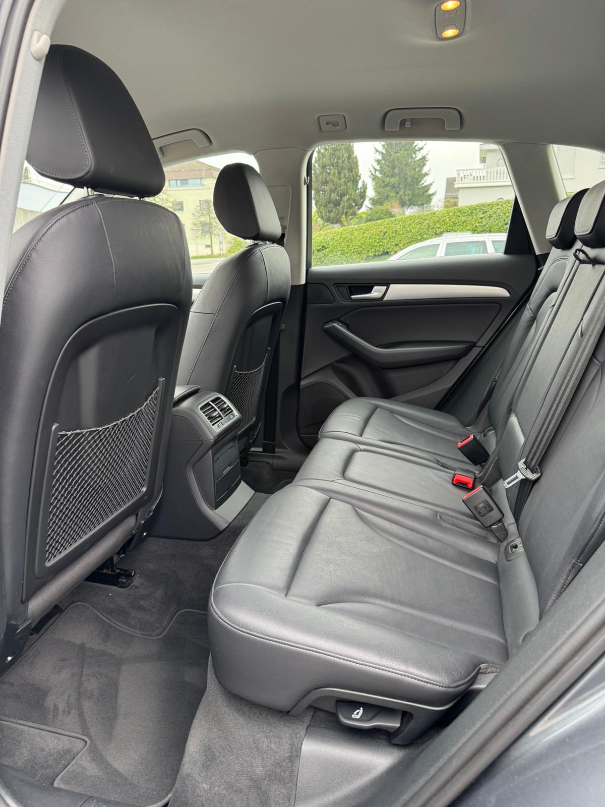 AUDI Q5 2.0 TDI quattro S-tronic-image-8