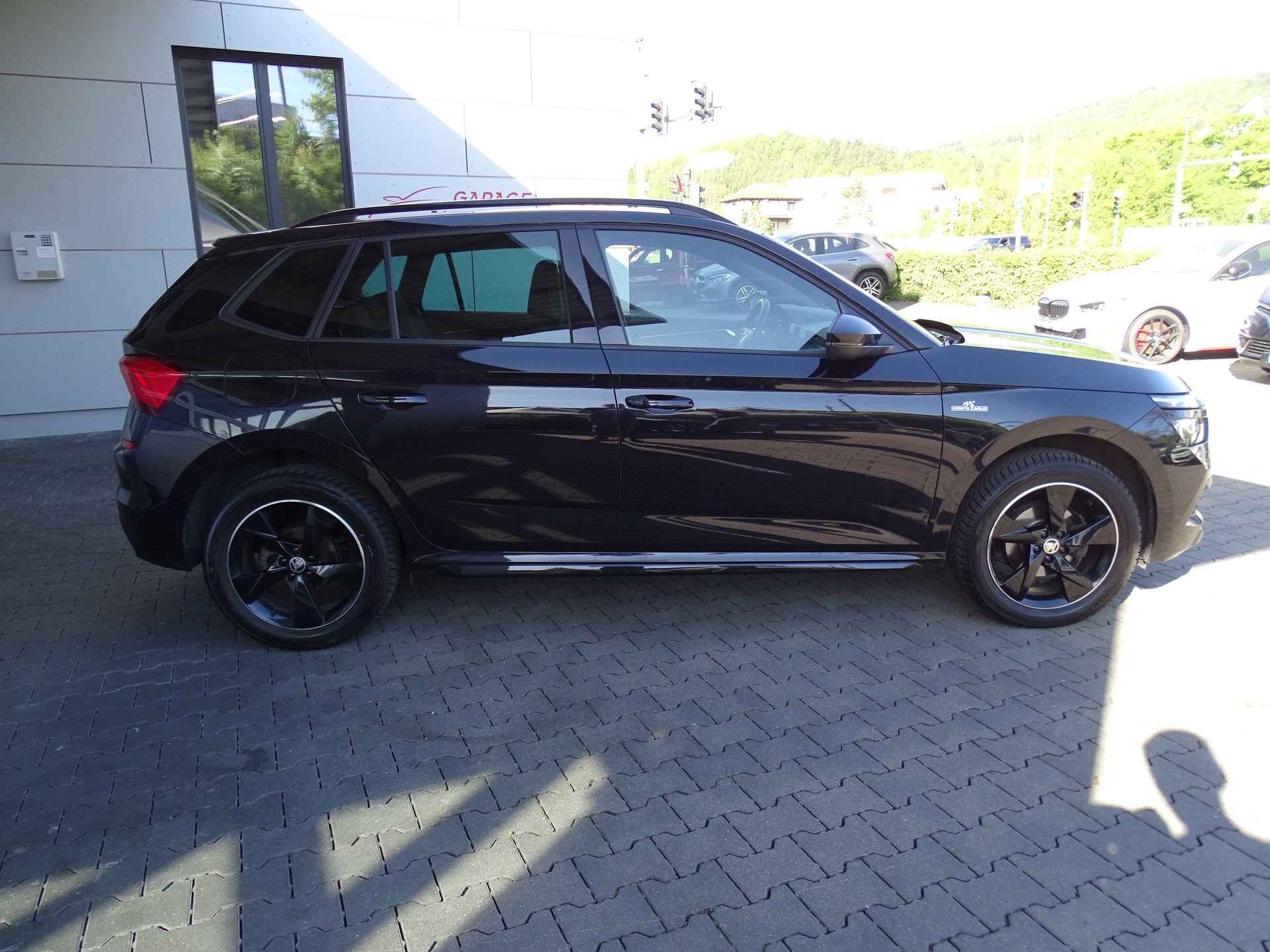SKODA Kamiq 1.0 TSI Monte Carlo DSG-image-4
