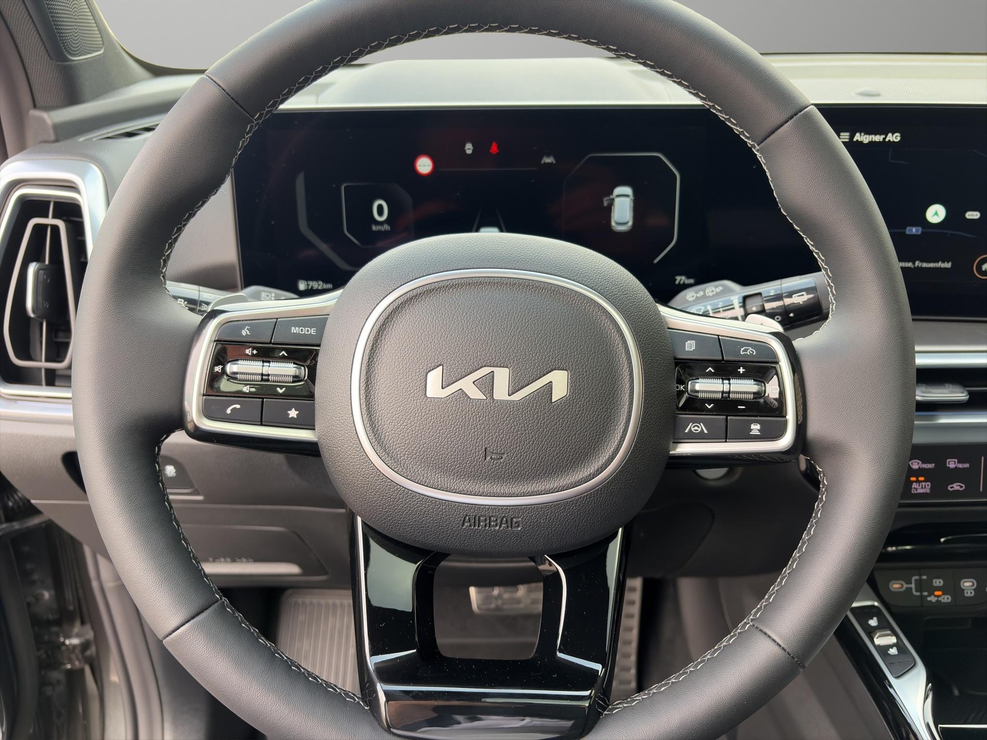 KIA Sorento 2.2 SmartD Style 7P-image-4