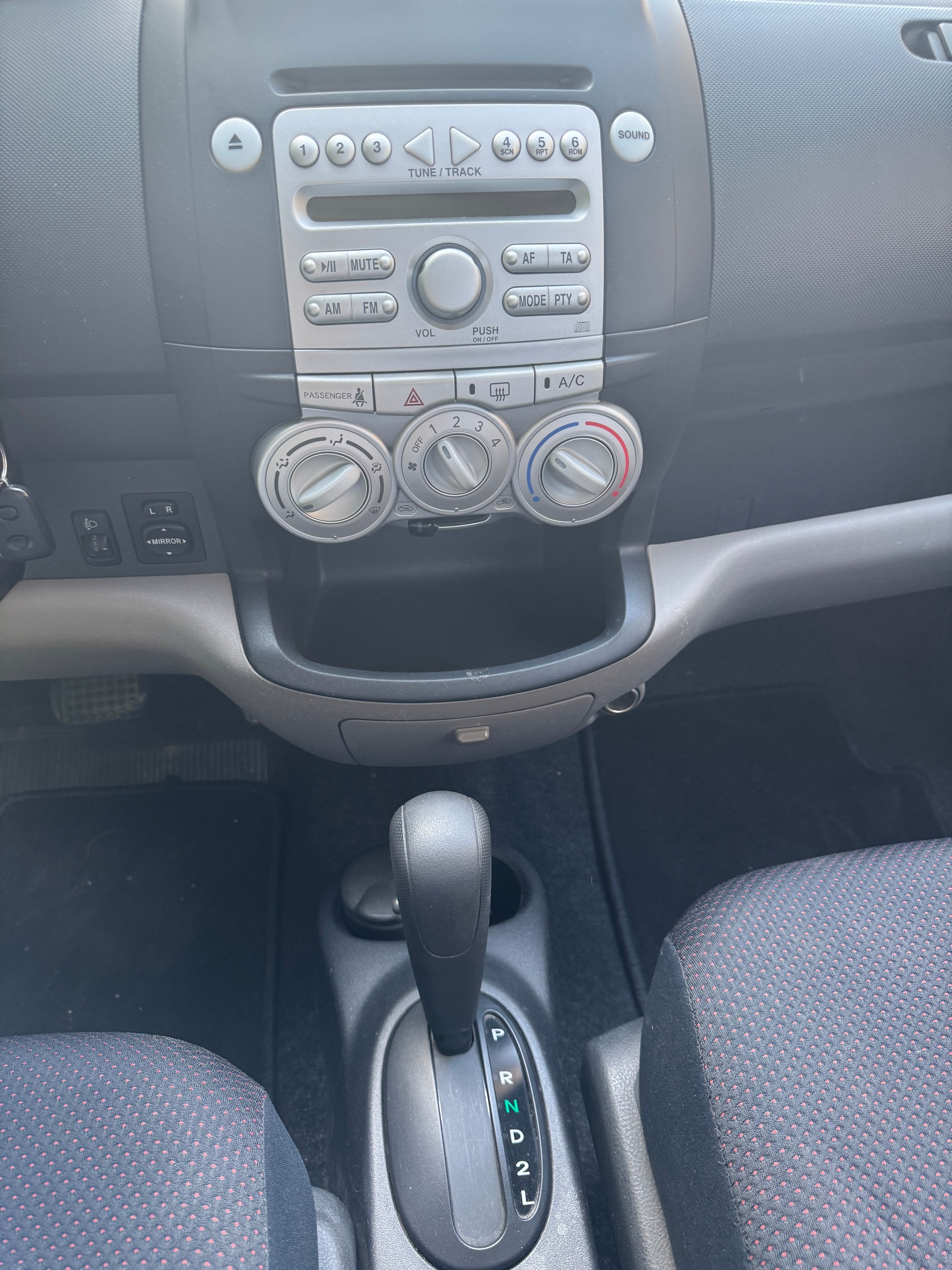 DAIHATSU Sirion 1.3 S-image-15
