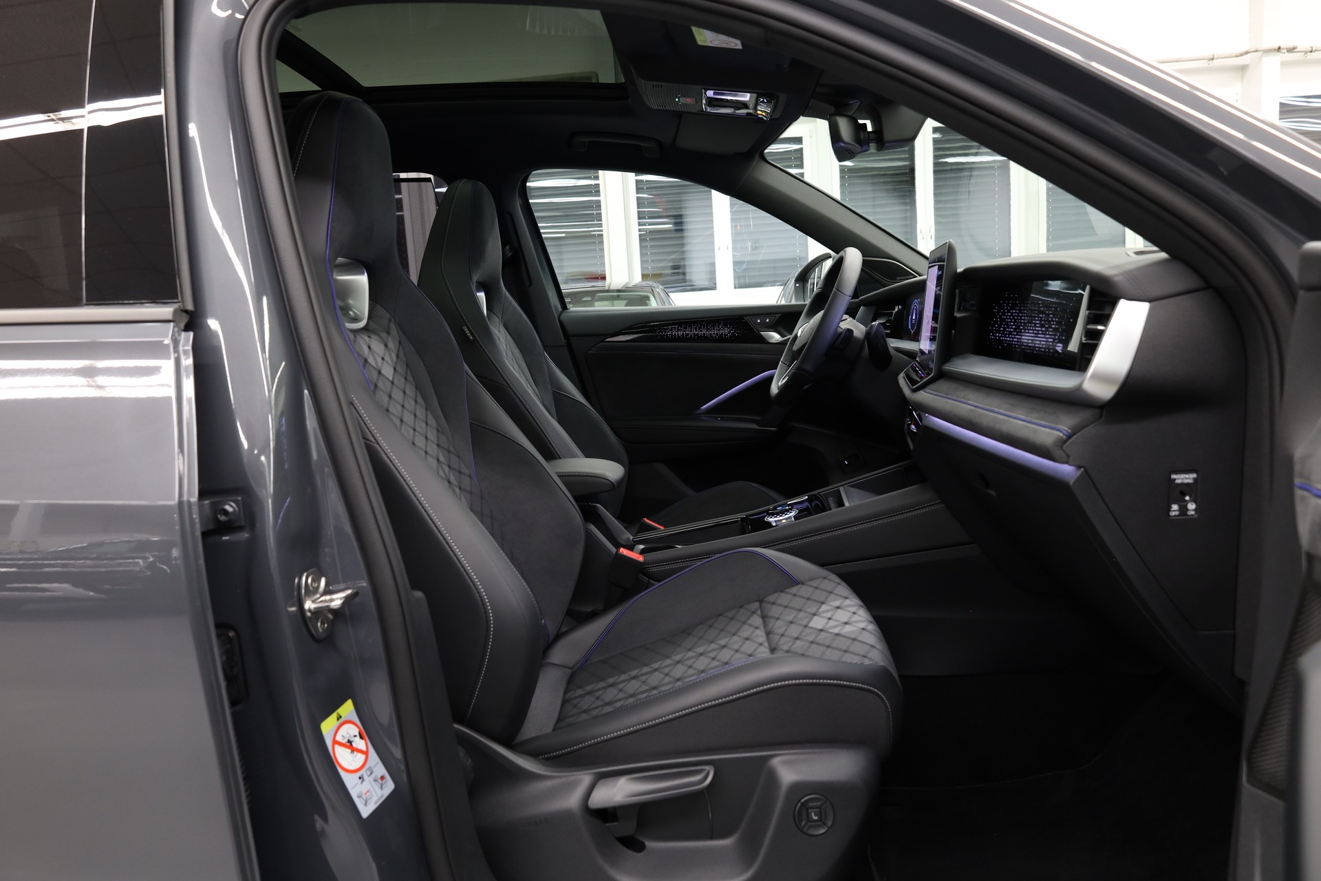 VW Tayron 2.0 TDI SCR R-Line DSG 4motion-image-14