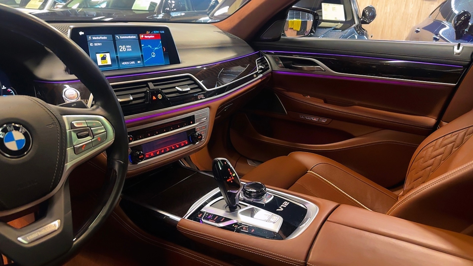 BMW M760Li 6.6 V12 xDrive Individual Excellence / ** Vollausstattung ** Frisch ab MFK & Service !!-image-15