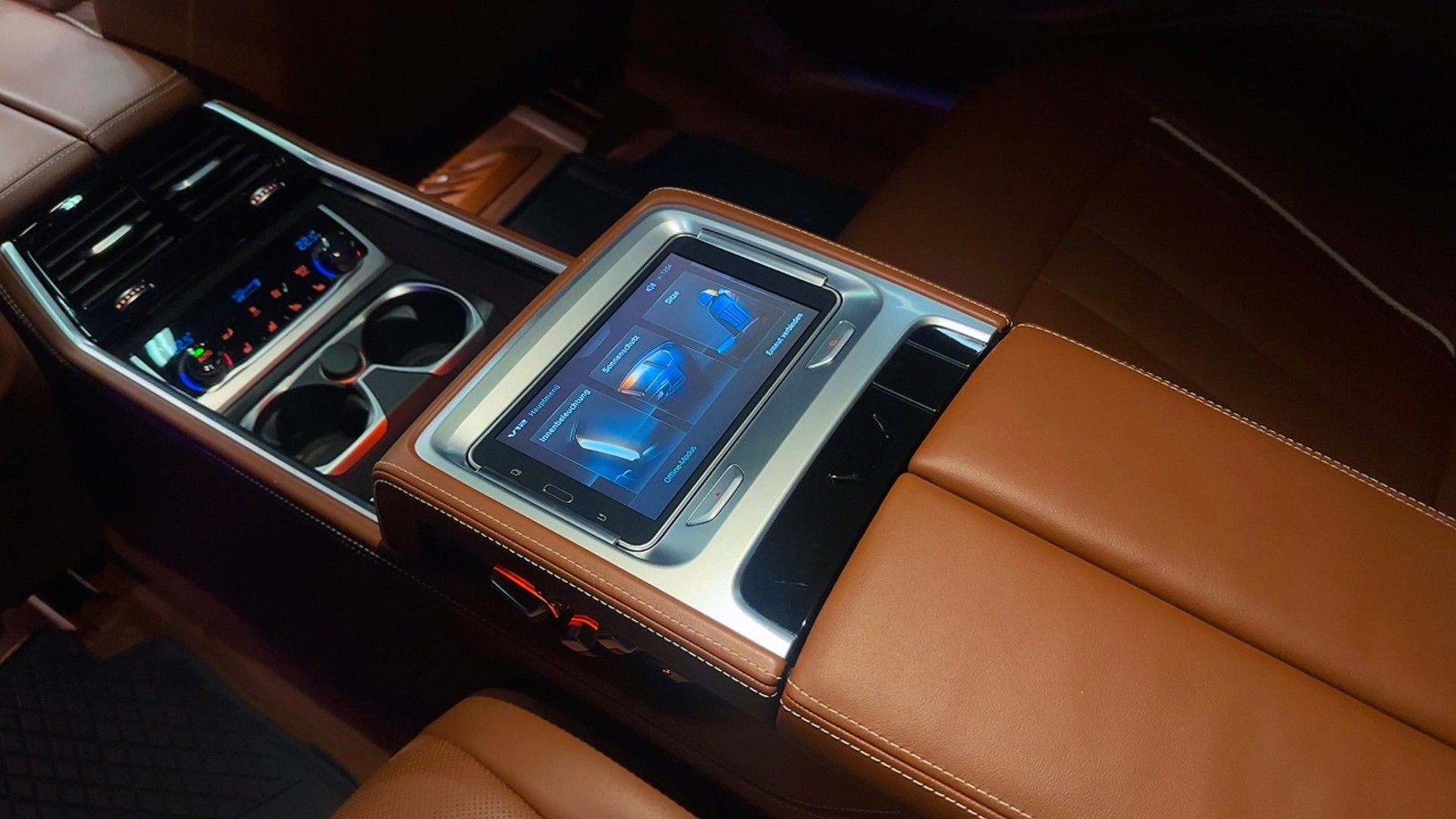 BMW M760Li 6.6 V12 xDrive Individual Excellence / ** Vollausstattung ** Frisch ab MFK & Service !!-image-22