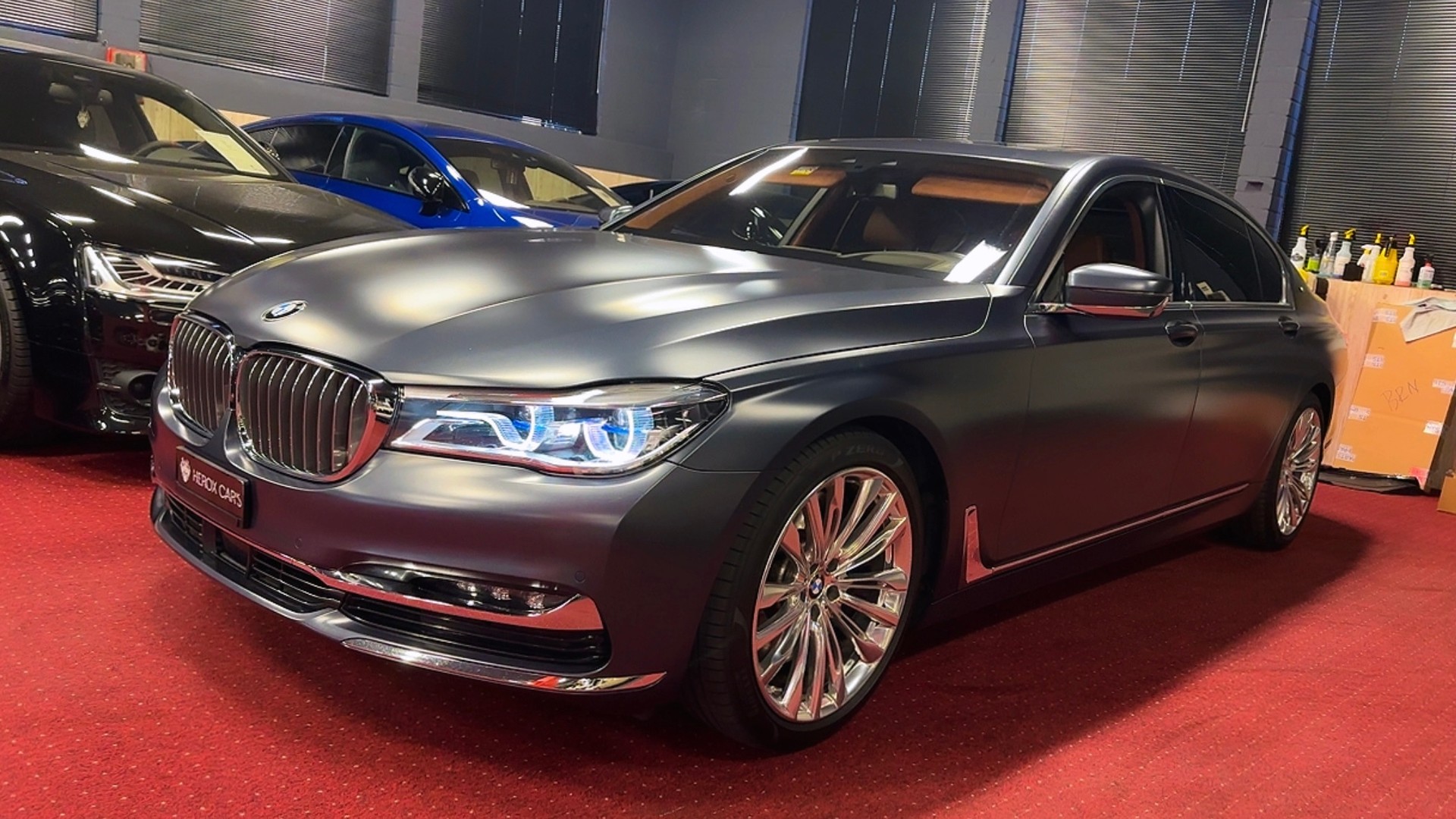 BMW M760Li 6.6 V12 xDrive Individual Excellence / ** Vollausstattung ** Frisch ab MFK & Service !!-image-8